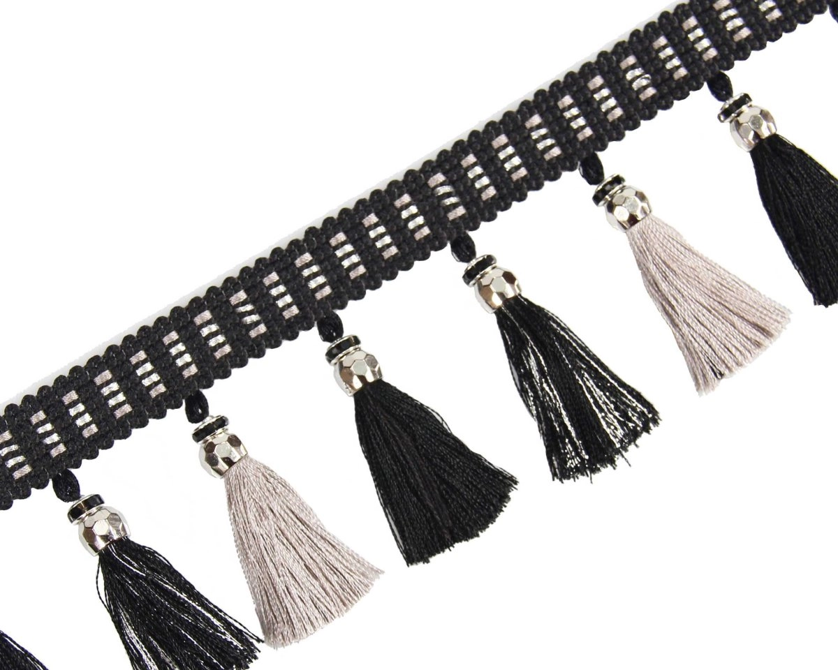 Tiana_Magpie_weave.jpg