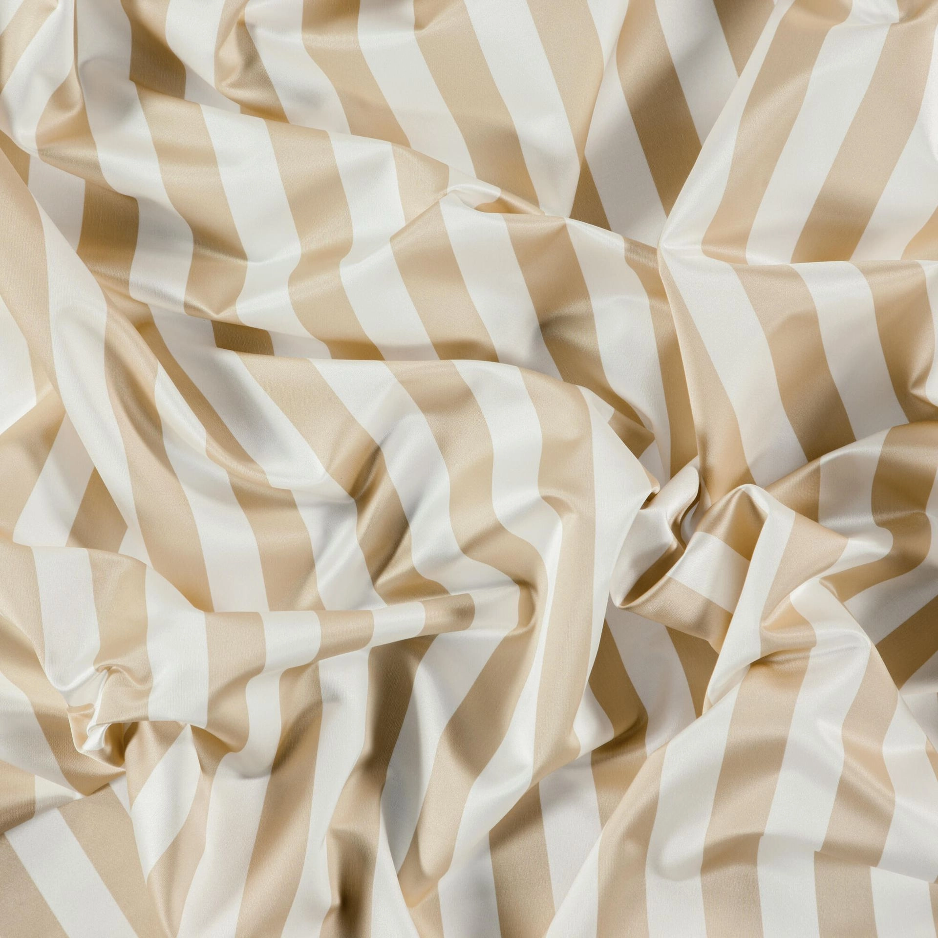 Straw-_-Vira-Straw-_Photograph_Wrinkeled.jpg