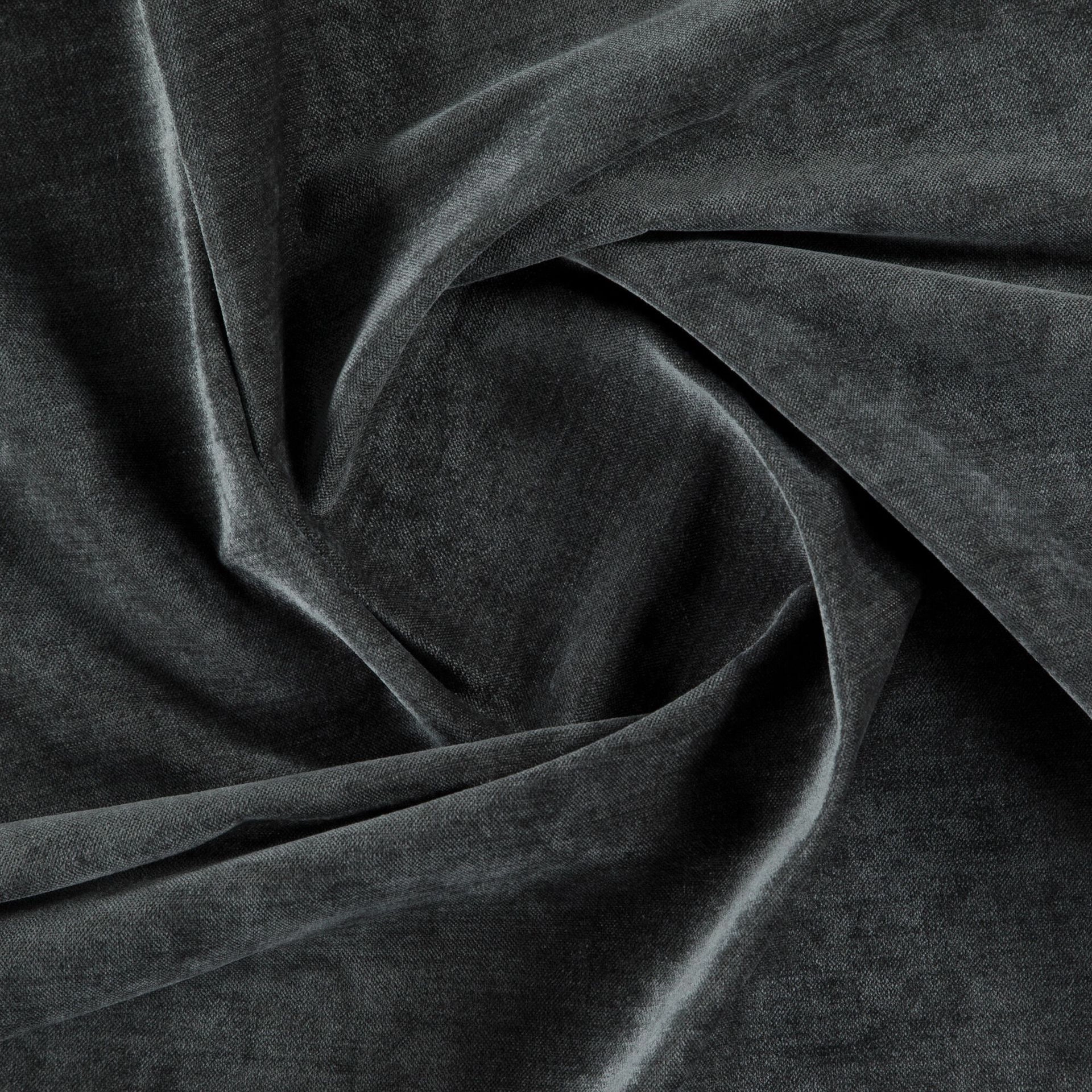 Bolshoi--Bolshoi--20-Charcoal - Primiero Charcoal 3110031--Photograph_Twist.JPG