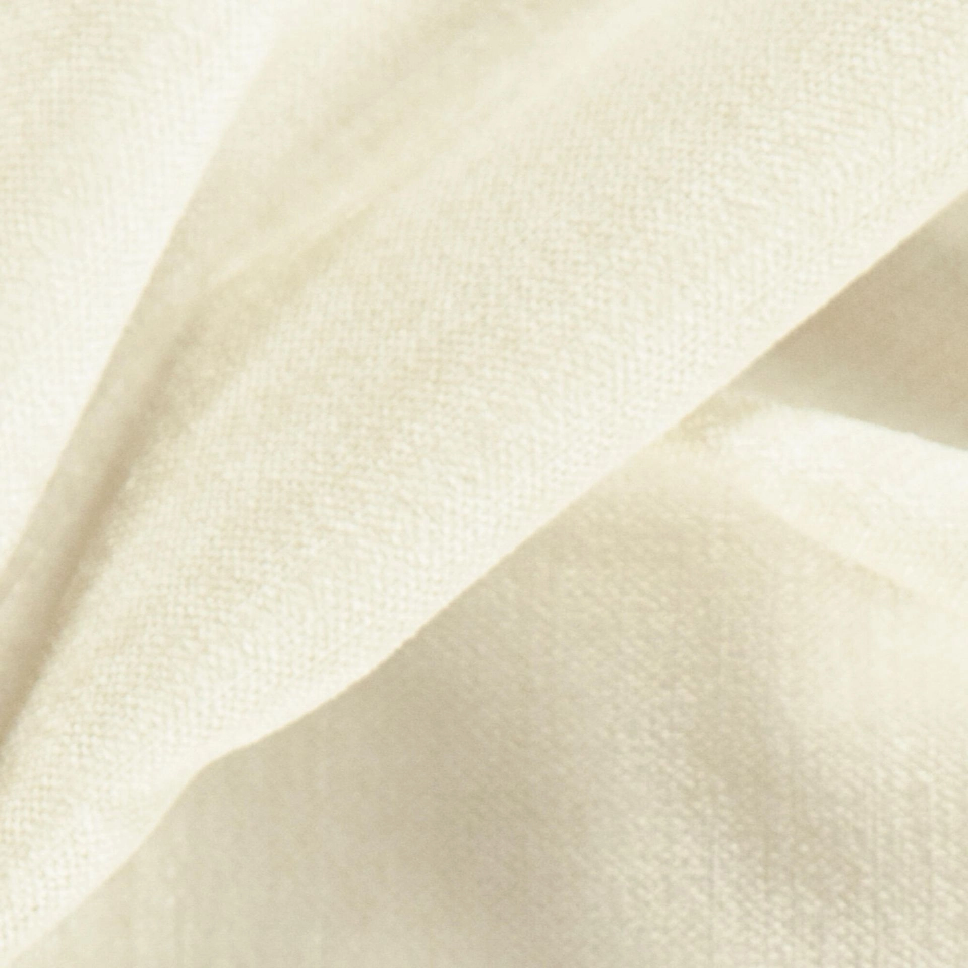 Bolshoi--Bolshoi--04-Cream - Primiero Cream 3110036--Photograph_CloseUp.JPG