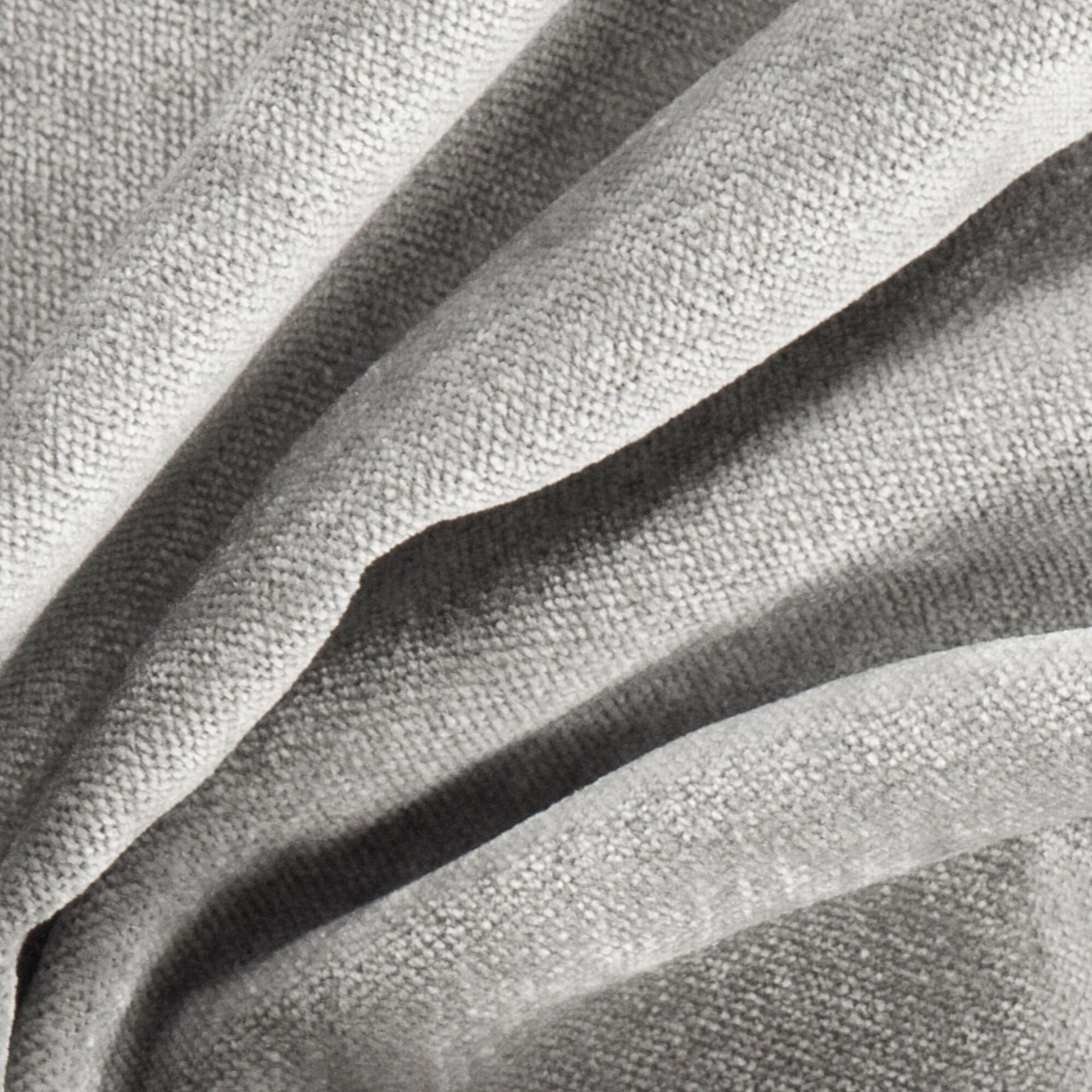 Bolshoi--Bolshoi--23-Sterling - Primiero Sterling 3110033--Photograph_CloseUp.JPG