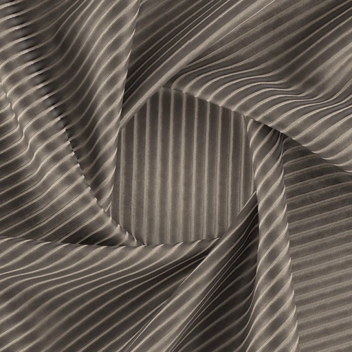 68e119a412af951763cc131f.jpg