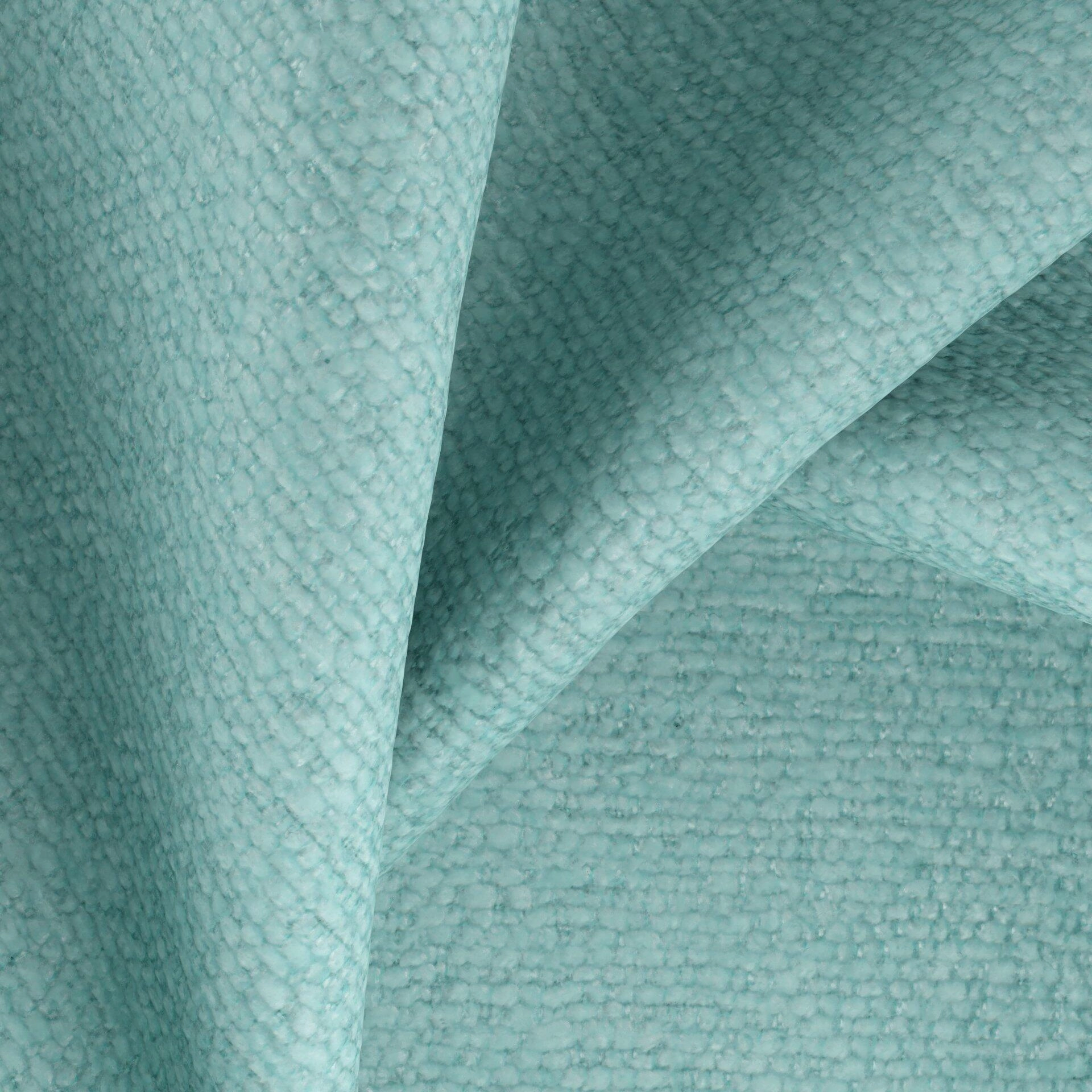 Harvard--17-Aqua - 54746432425--CloseUp_TW_CU.jpg