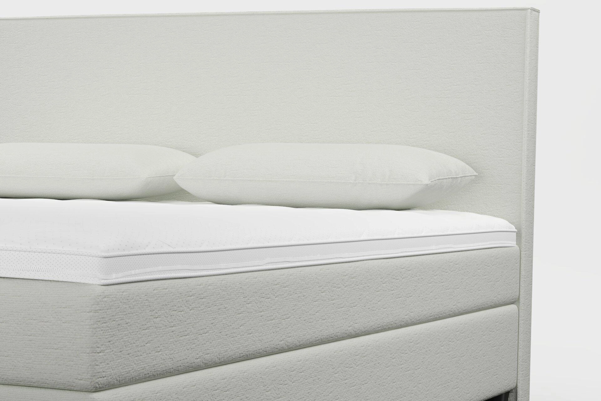 Harvard--01-Ice - 54746490033--Bed_Bed_Detail.jpg