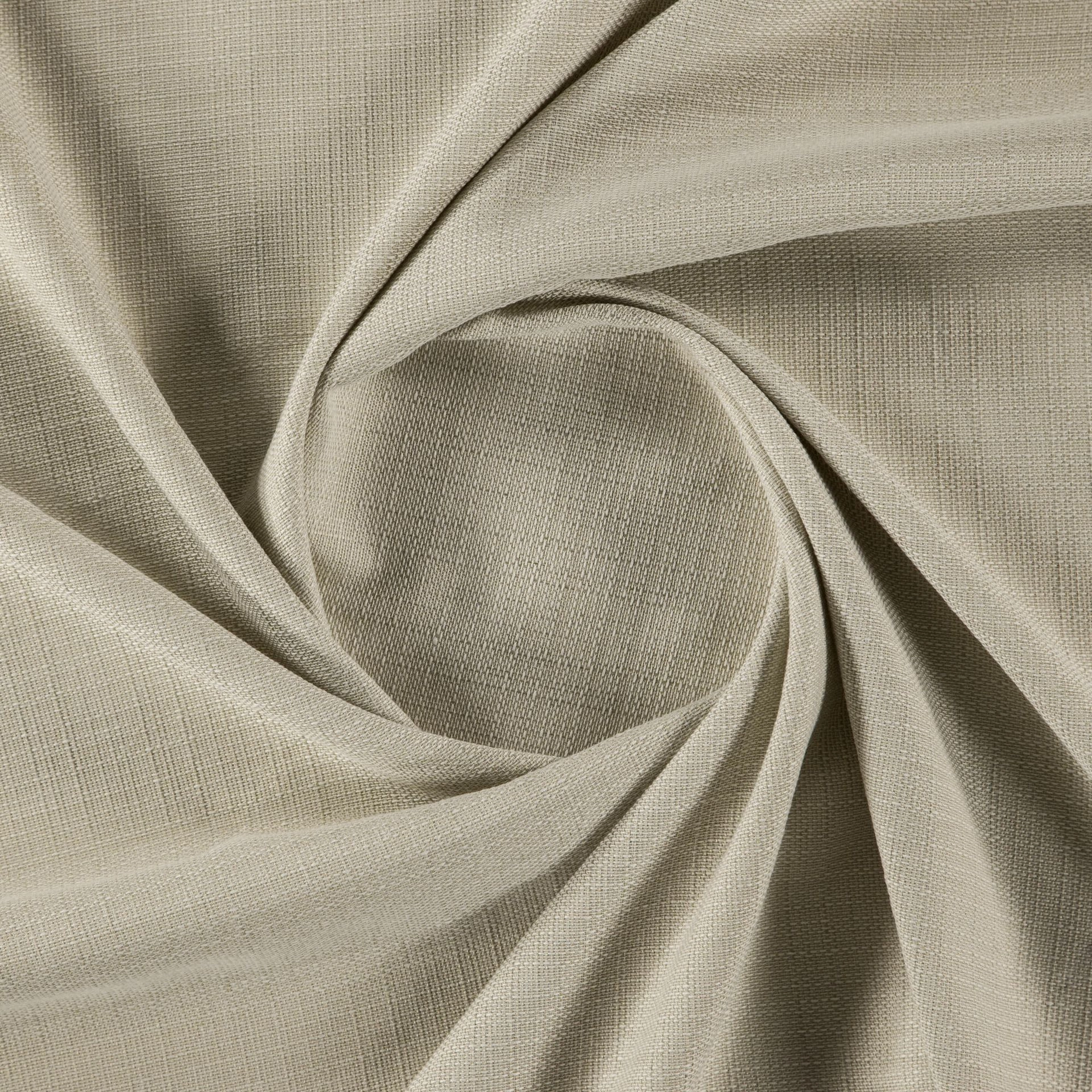Genial--Genial--03-Oyster--Photograph_Twist.jpg