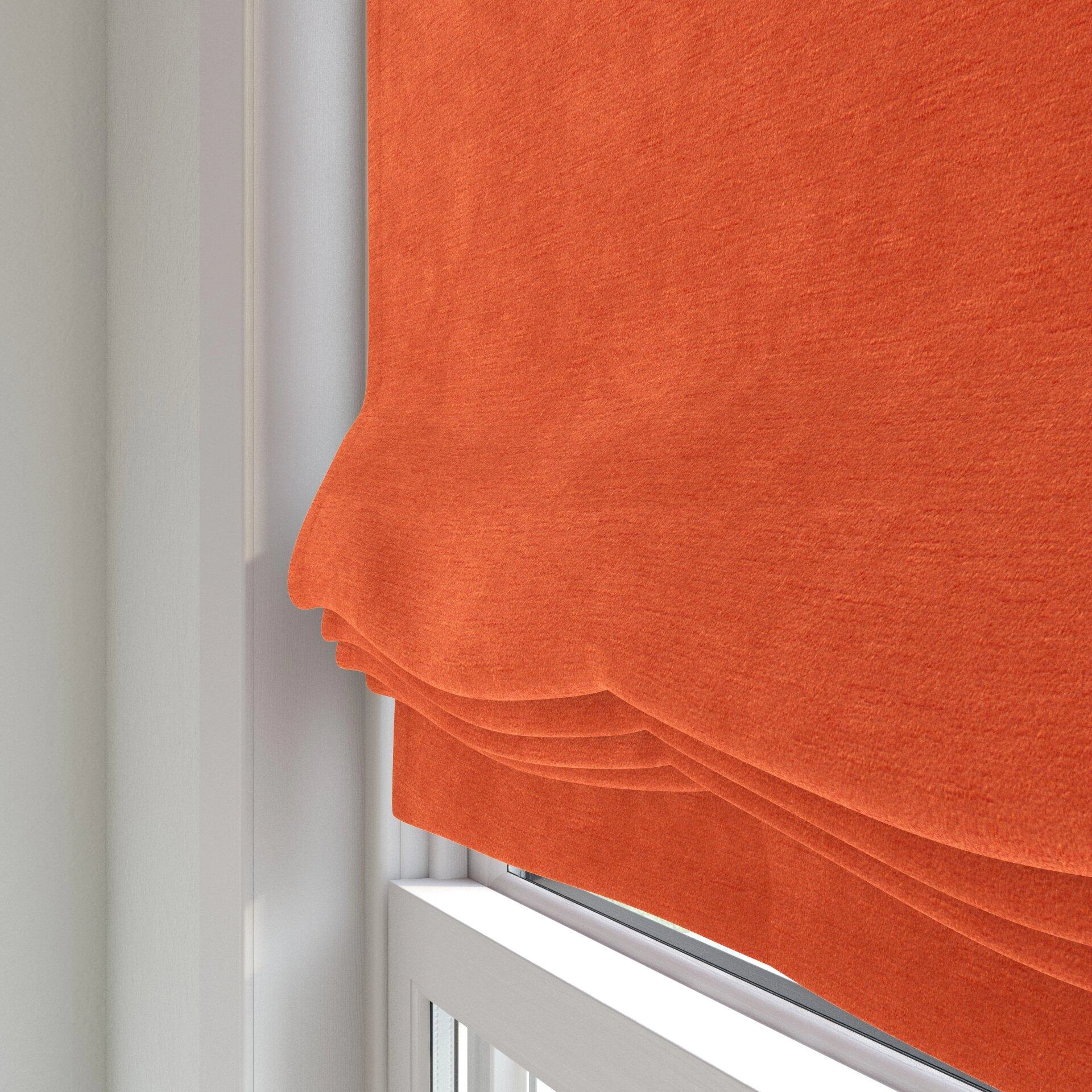 Moon--Moon--02-Terra - Imperial Terra 34300005--Curtain_Blinds_Detail.jpg