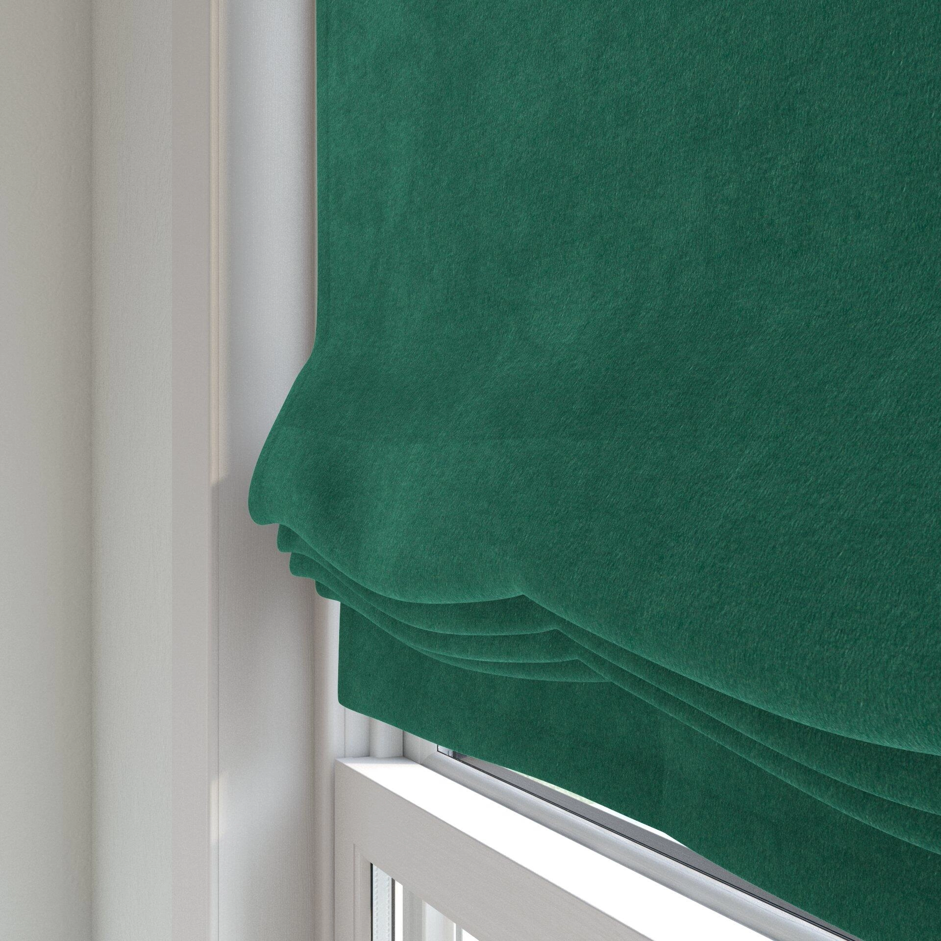 Moon--Moon--08-Emerald - Imperial Emerald 34300001--Curtain_Blinds_Detail.jpg