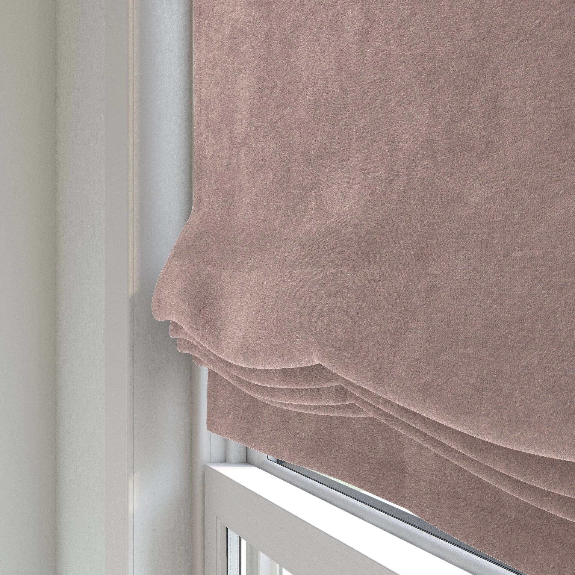 Moon--Moon--14-Chinchilla - Imperial Chinchilla 34300022--Curtain_Blinds_Detail.jpg