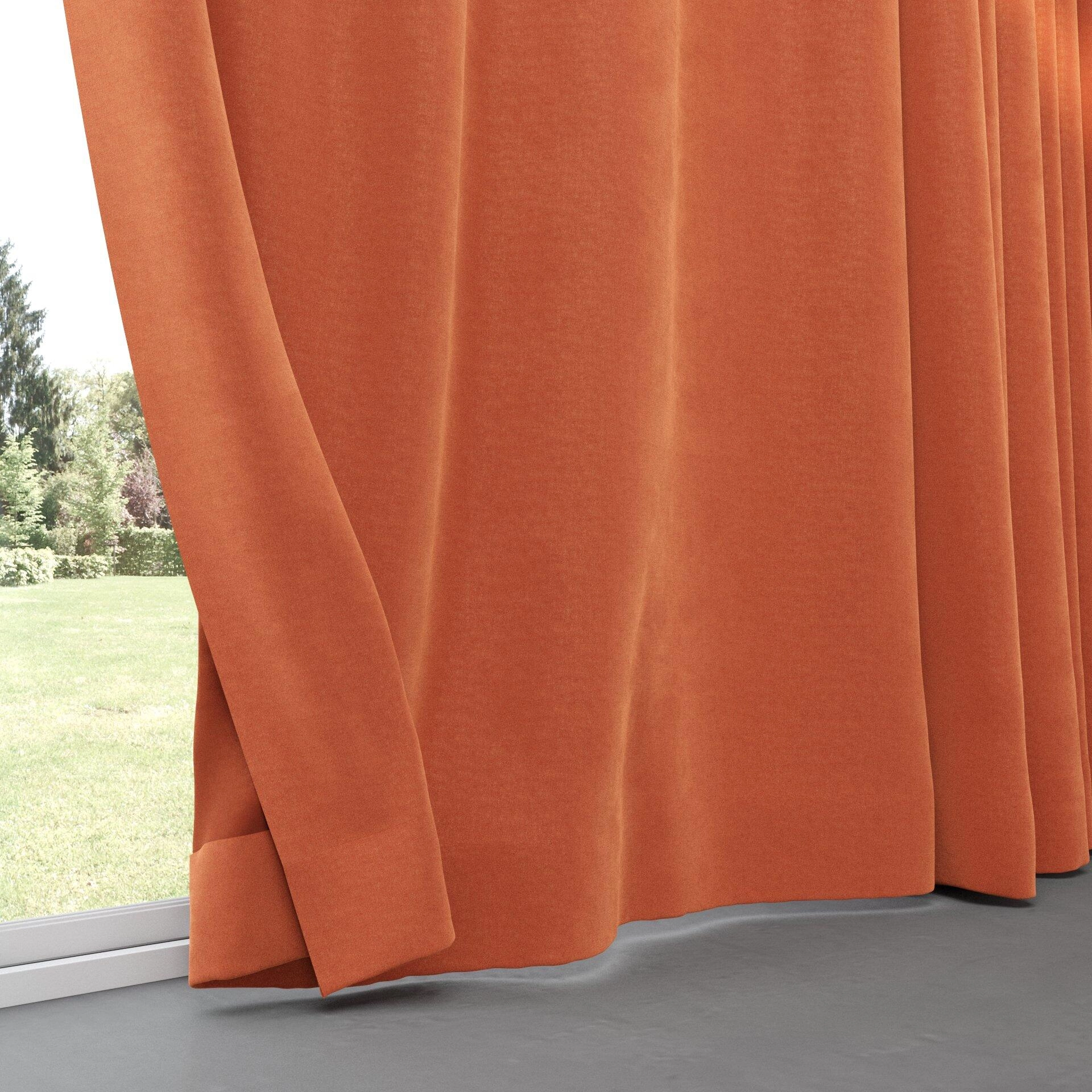 Moon--Moon--27-Sierra--Curtain_PinchPleat_Bottom.jpg