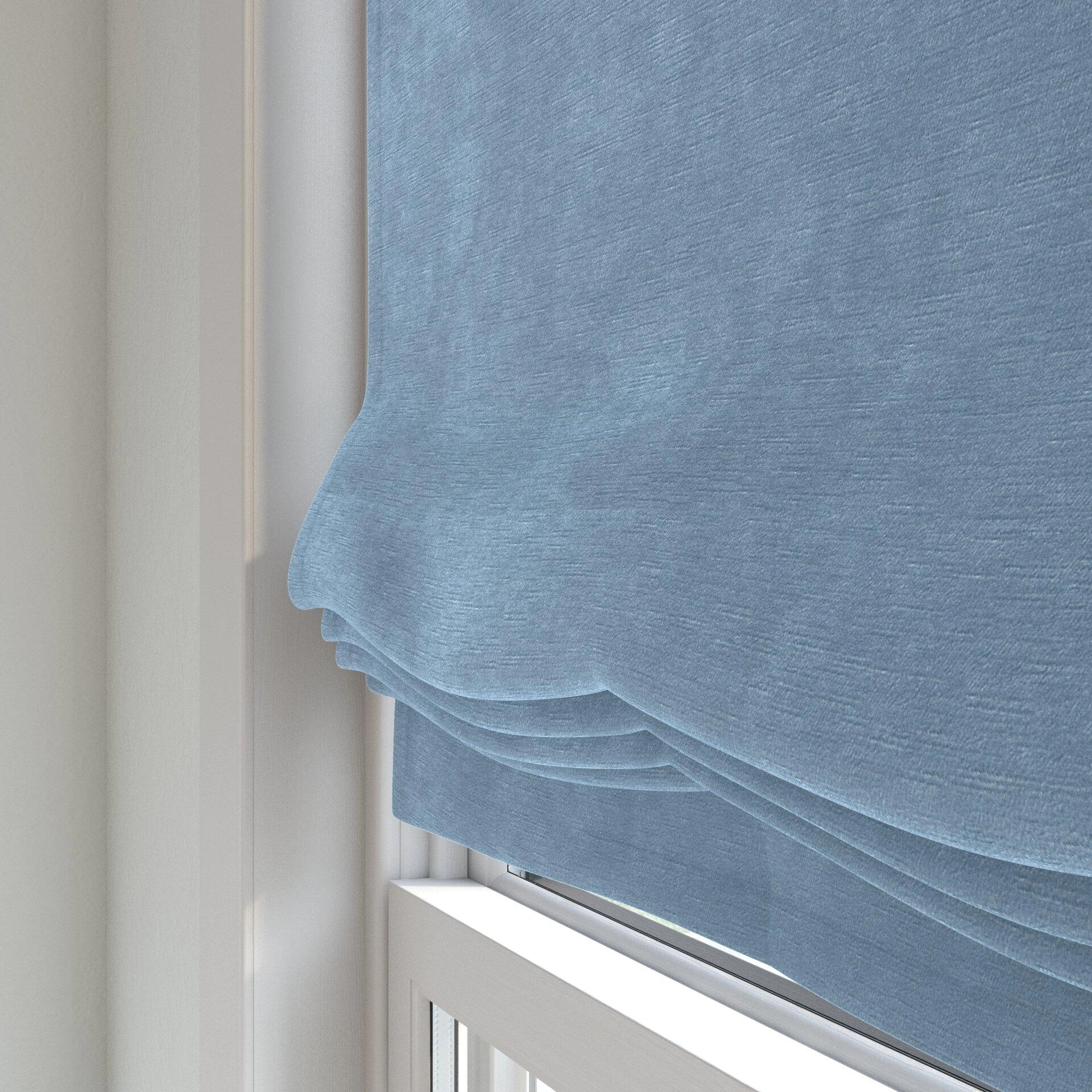 Moon--Moon--35-Ocean--Curtain_Blinds_Detail.jpg