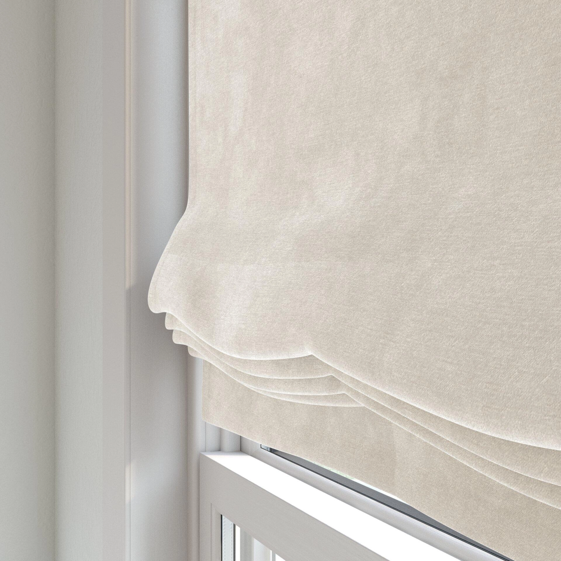 Moon--Moon--38-Natural--Curtain_Blinds_Detail.jpg