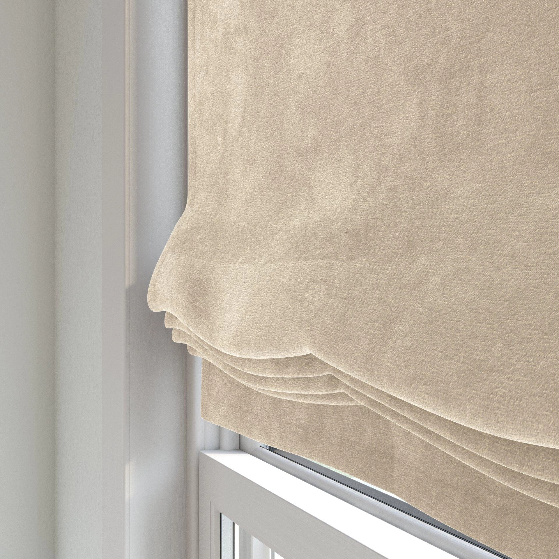 Moon--Moon--39-Stone--Curtain_Blinds_Detail.jpg