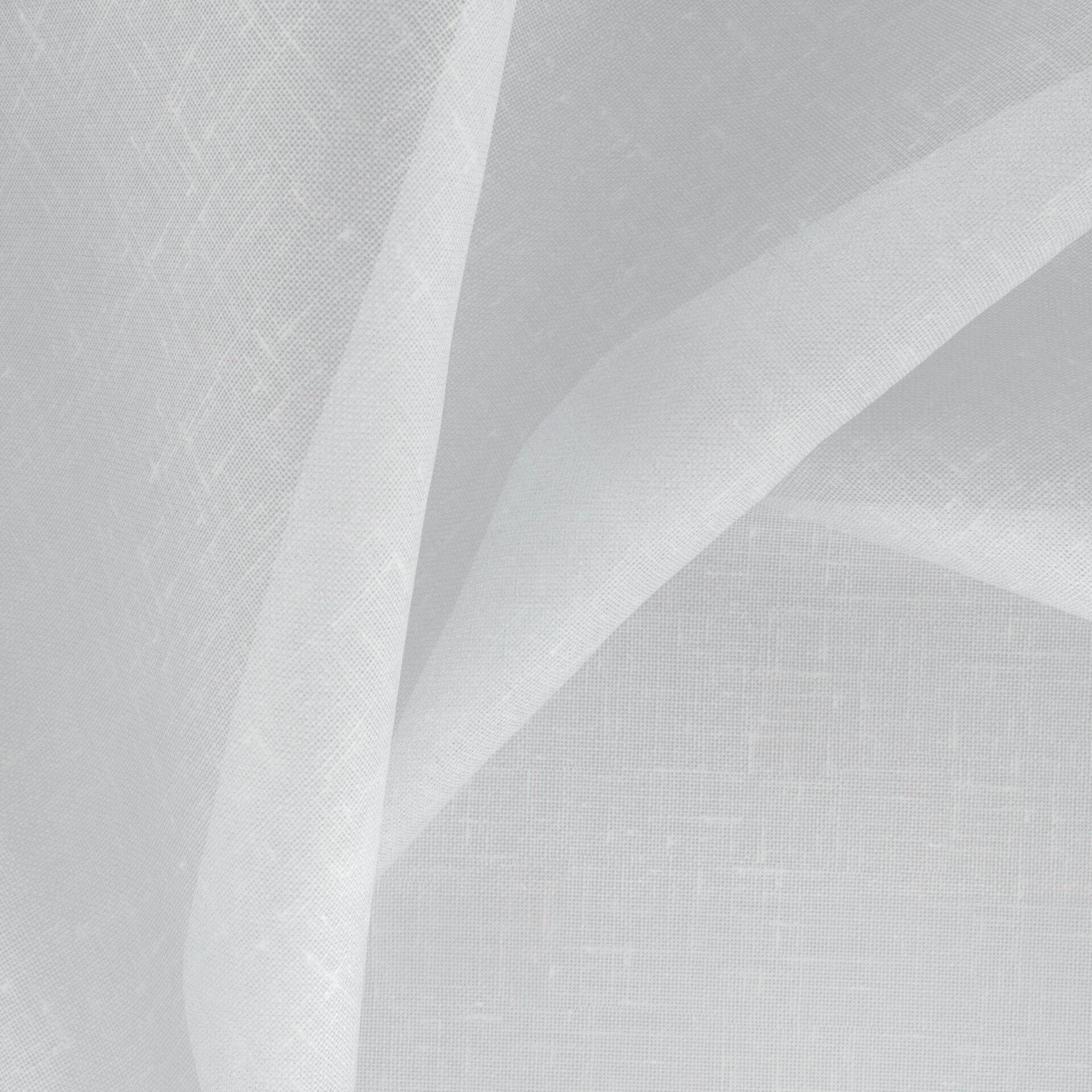 Savvy--Savvy--04-Feather--CloseUp_TW_CU.jpg
