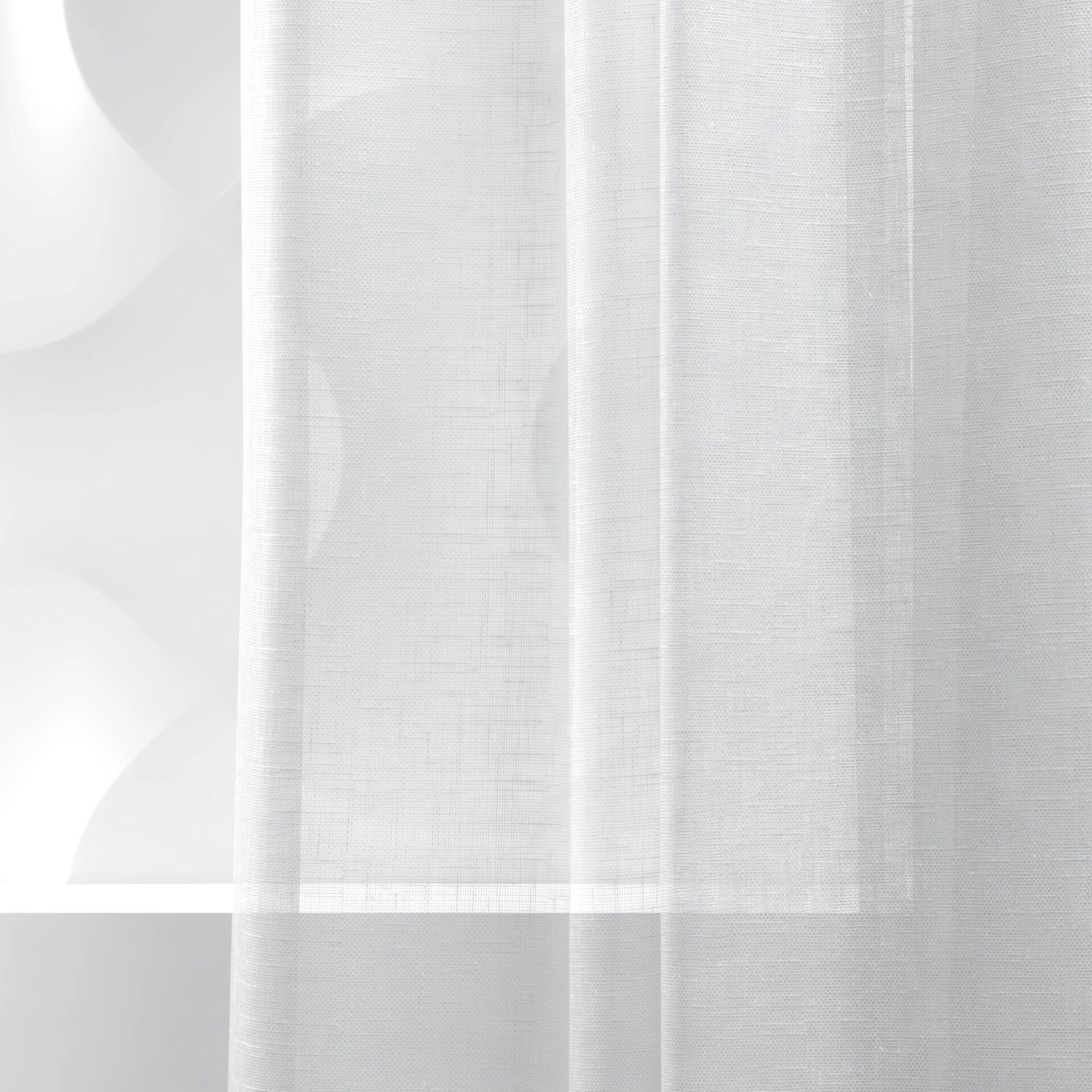 Savvy--Savvy--09-Dust--Curtain_Frame_Detail.jpg