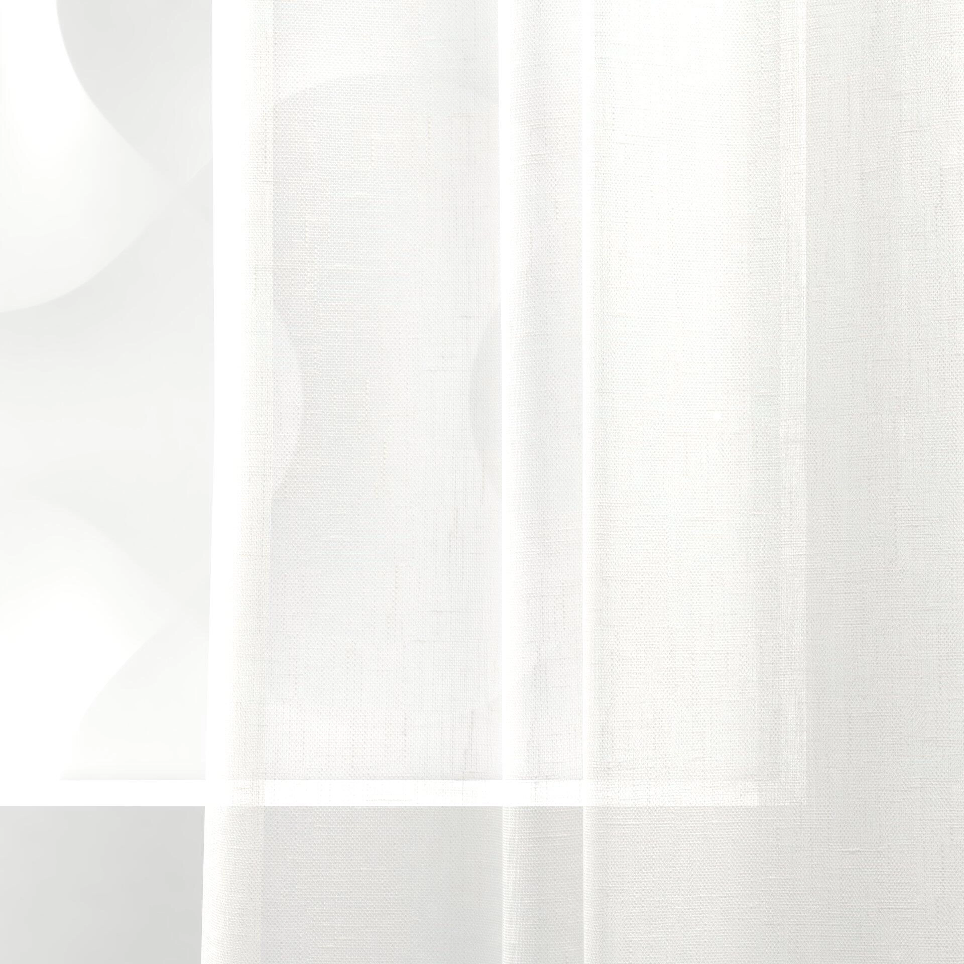 Savvy--Savvy--13-Putty--Curtain_Frame_Detail.jpg