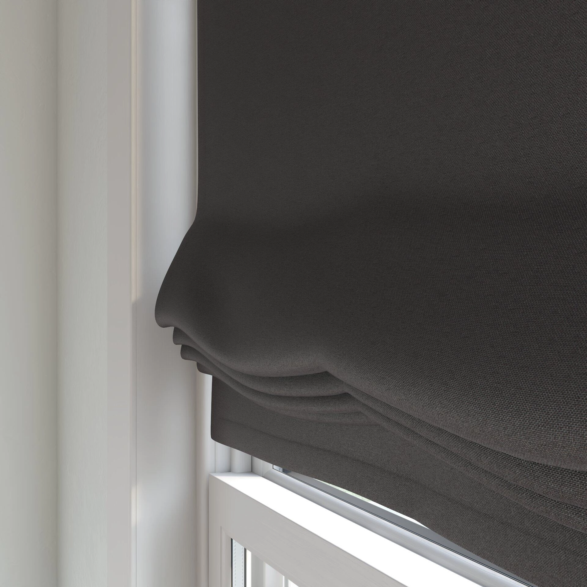 Solunar--Solunar--17-Pirate--Curtain_Blinds_Detail.jpg