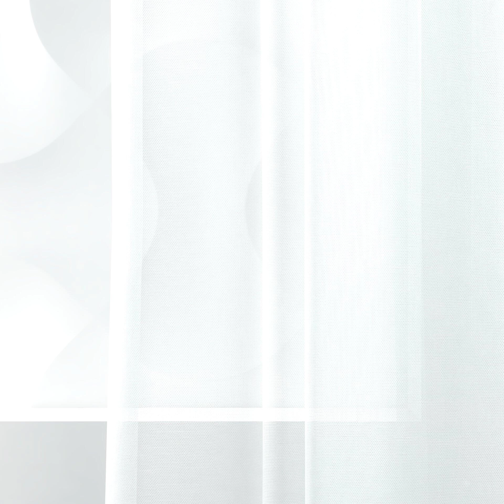 Stylo--Stylo--06-Pearl--Curtain_Frame_Detail.jpg