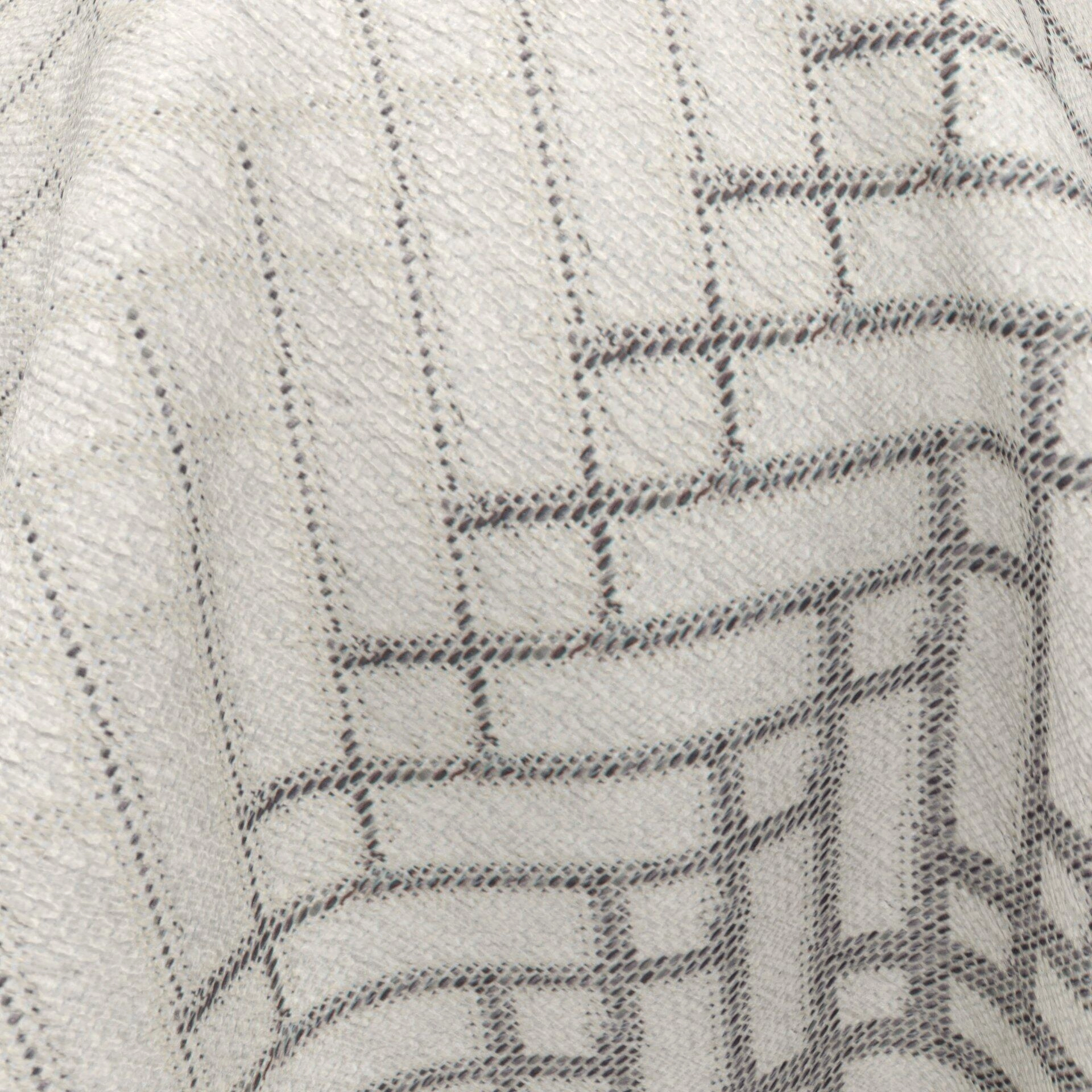 Lazarus--Laneway--03-Iron--CloseUp_BL_20_BL_20_CU.jpg