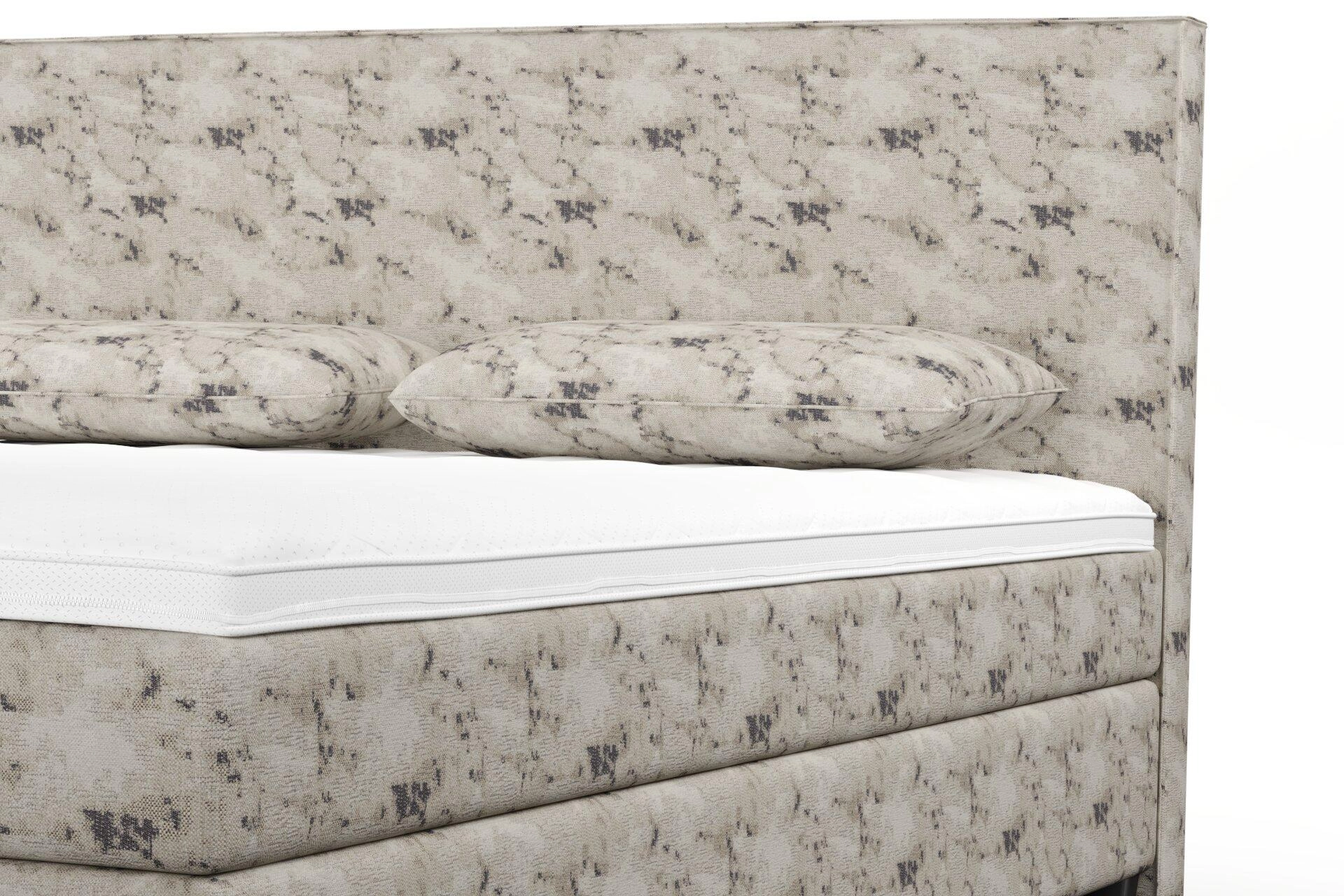 Lazarus--Lipova--06-Fog--Bed_Bed_Detail.jpg