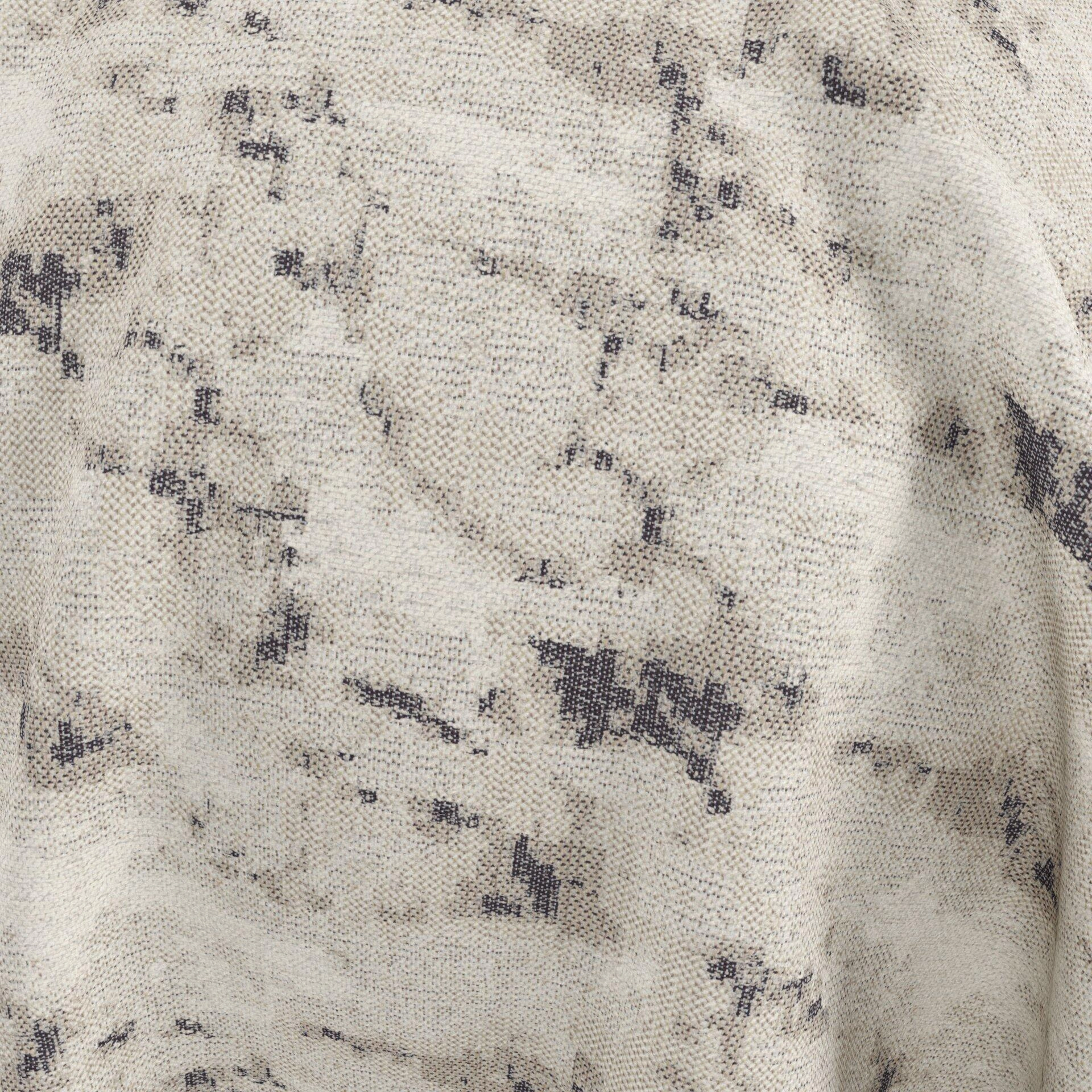 Lazarus--Lipova--06-Fog--CloseUp_BL_65_BL_65_CU.jpg