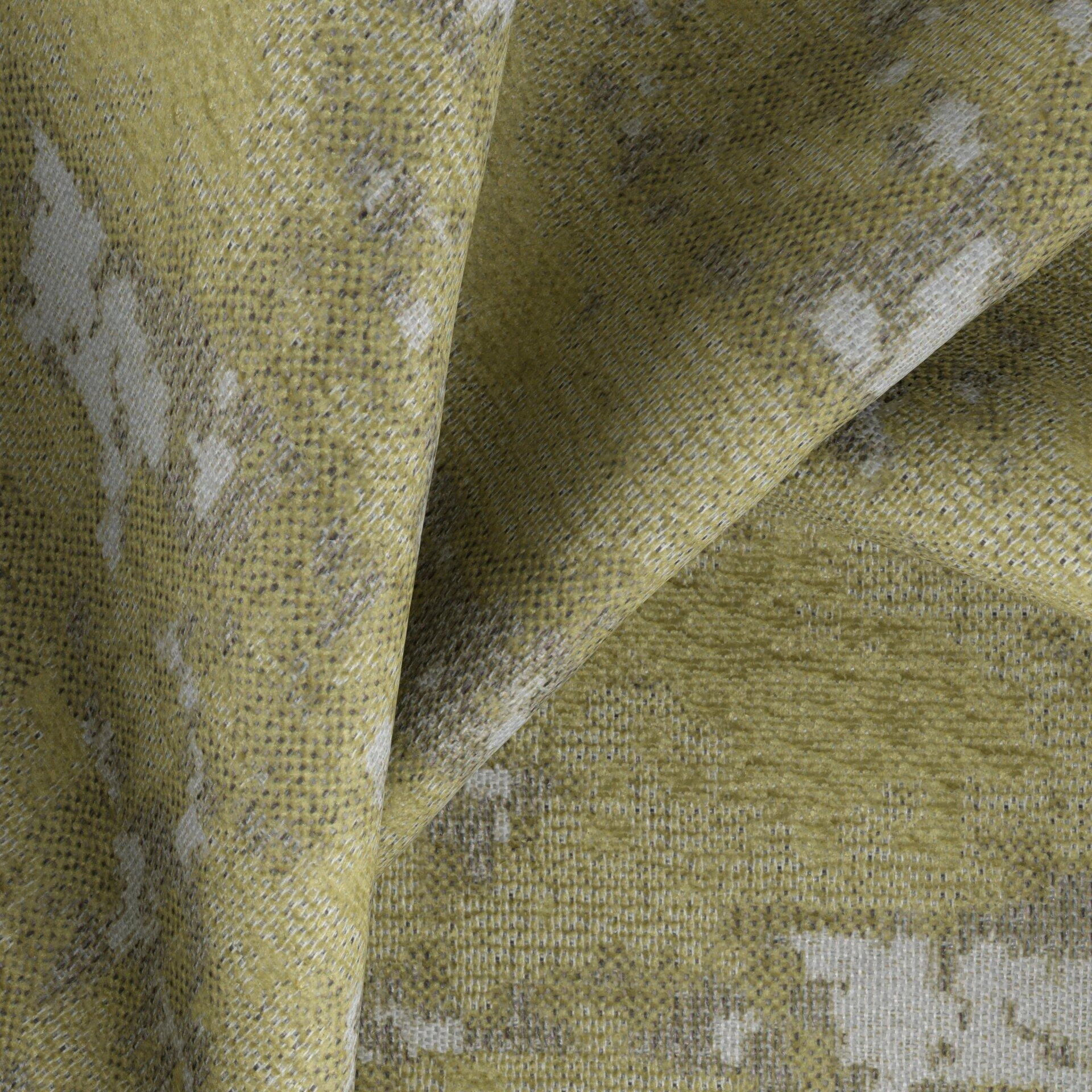 Lazarus--Lipova--15-Moss--CloseUp_TW_CU.jpg