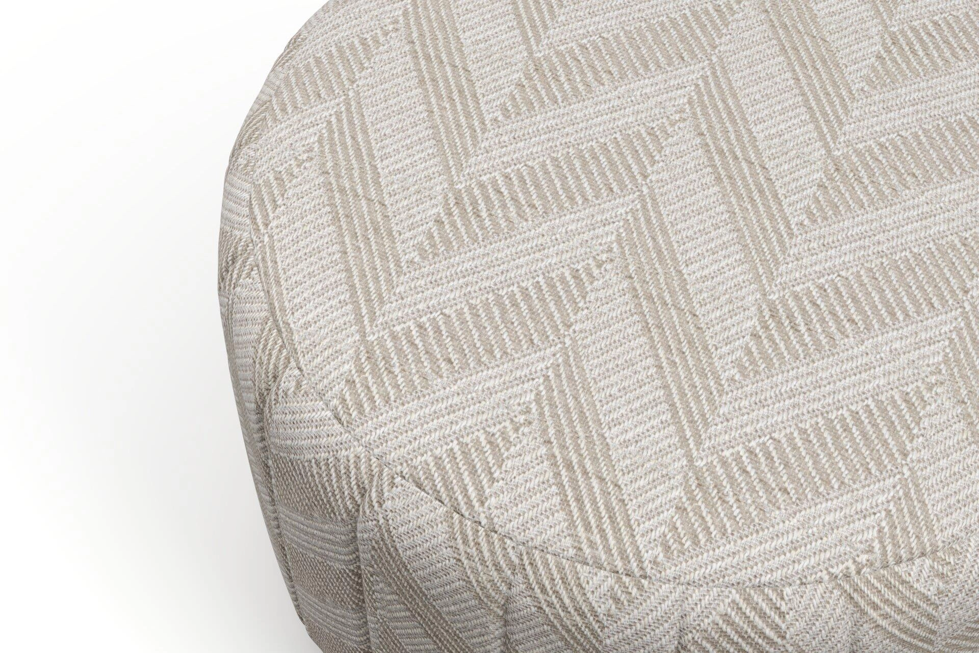 Lazarus--Lupine--09-Earth--Pouf_Pouf_Detail.jpg