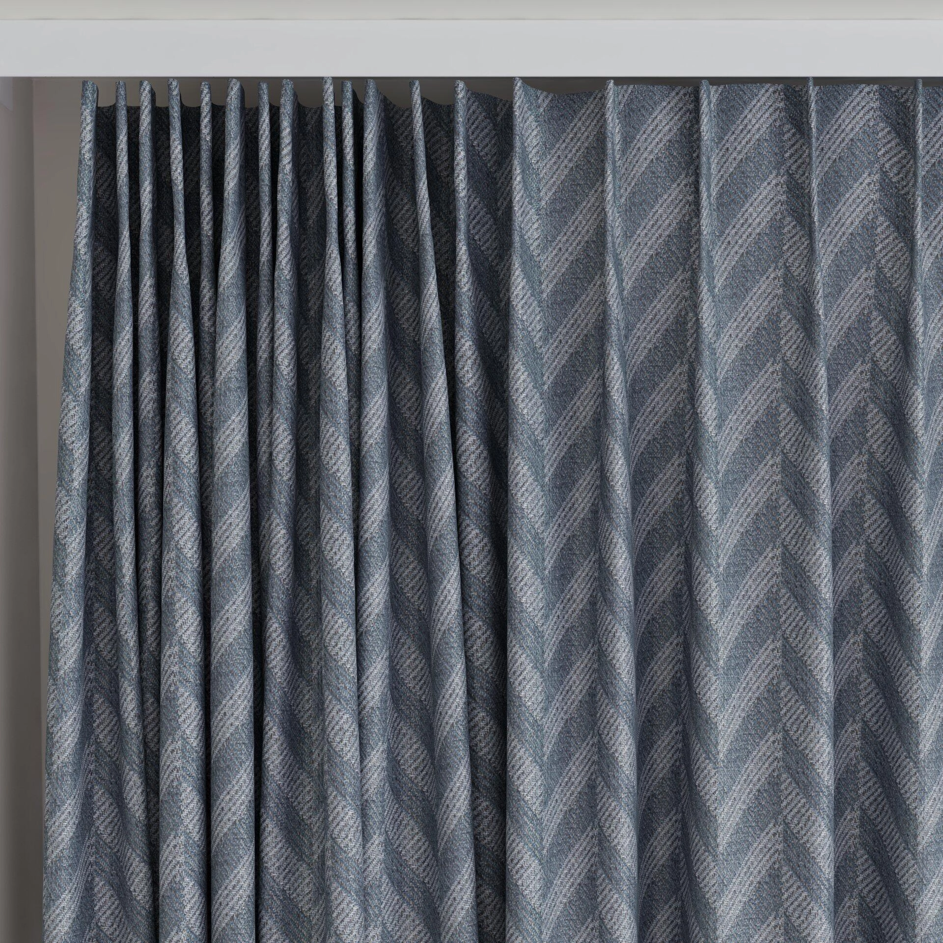 Lazarus--Lupine--24-Storm--Curtain_Rail_Top.jpg