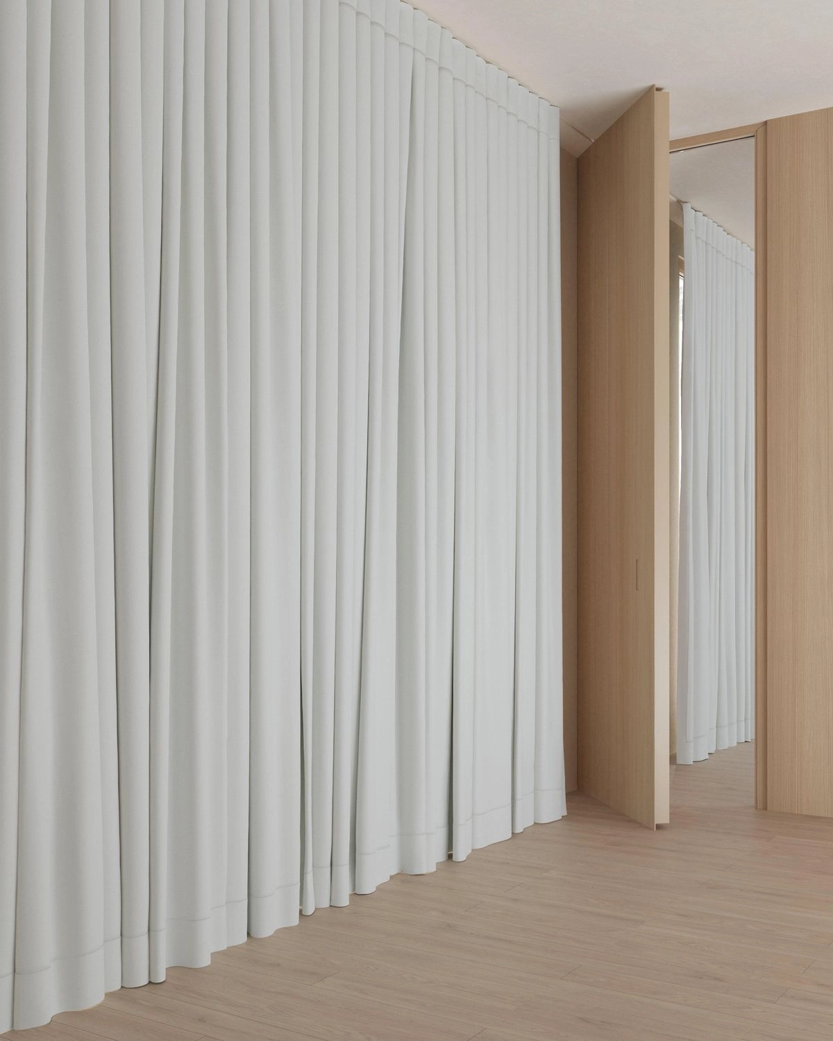 Shadowmax - Tenebris--Shadowmax - Tenebris--01-Albatross - 54650990001--Curtain_WavedCurtain_Side.jpg