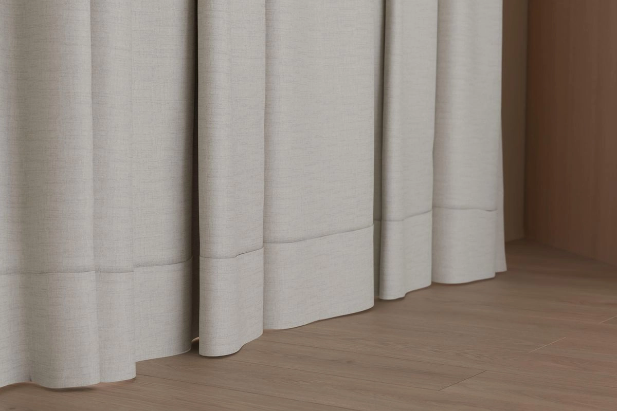 Shadowmax - Tenebris--Shadowmax - Tenebris--03-Flax - 54650990207--Curtain_WavedCurtain_Bottom.jpg