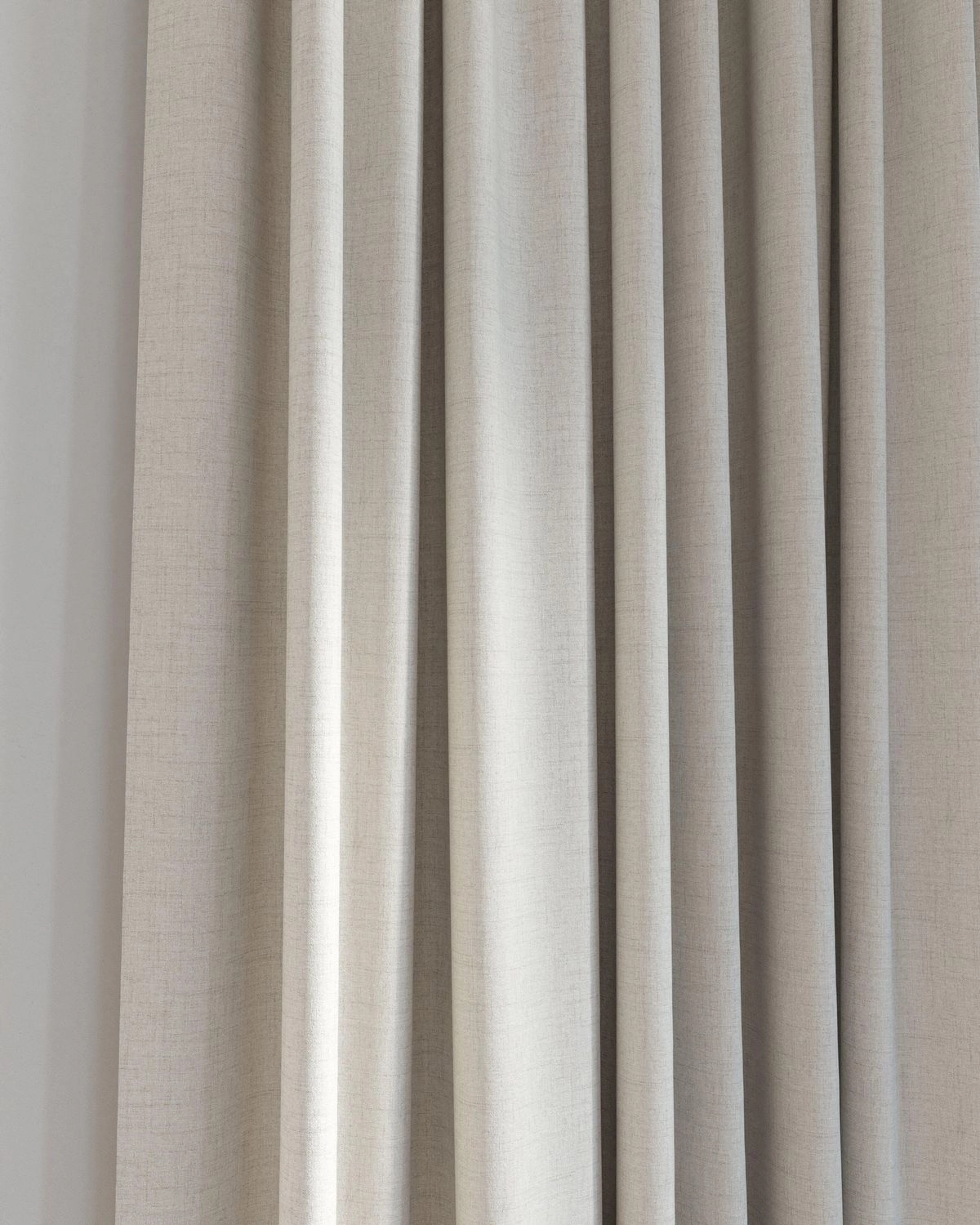 Shadowmax - Tenebris--Shadowmax - Tenebris--04-Fresco - 54650940010--Curtain_PuddleCurtain_Detail.jpg