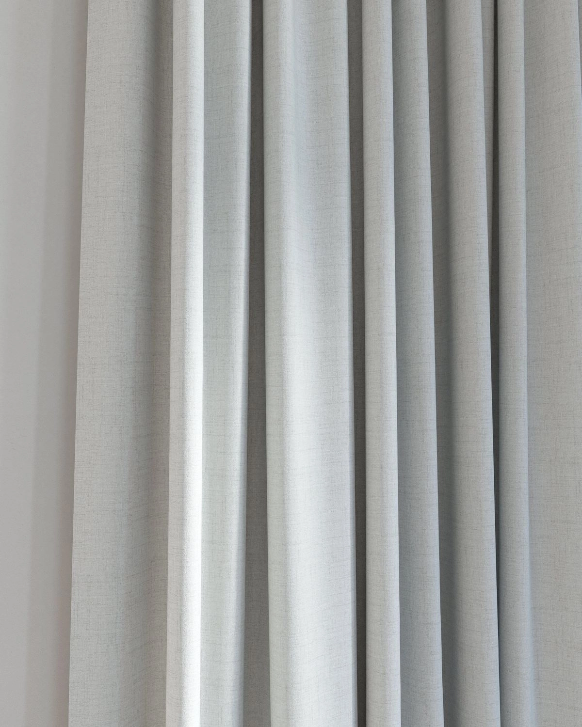 Shadowmax - Tenebris--Shadowmax - Tenebris--12-Ash - 54650941302--Curtain_PuddleCurtain_Detail.jpg