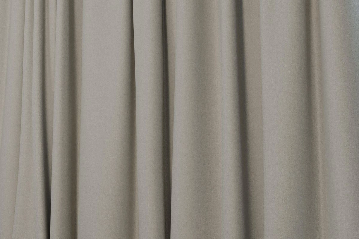 Excel - Romney--Excel - Romney--01-Plaza - 54540641555--Curtain_CasualCurtain_Detail.jpg