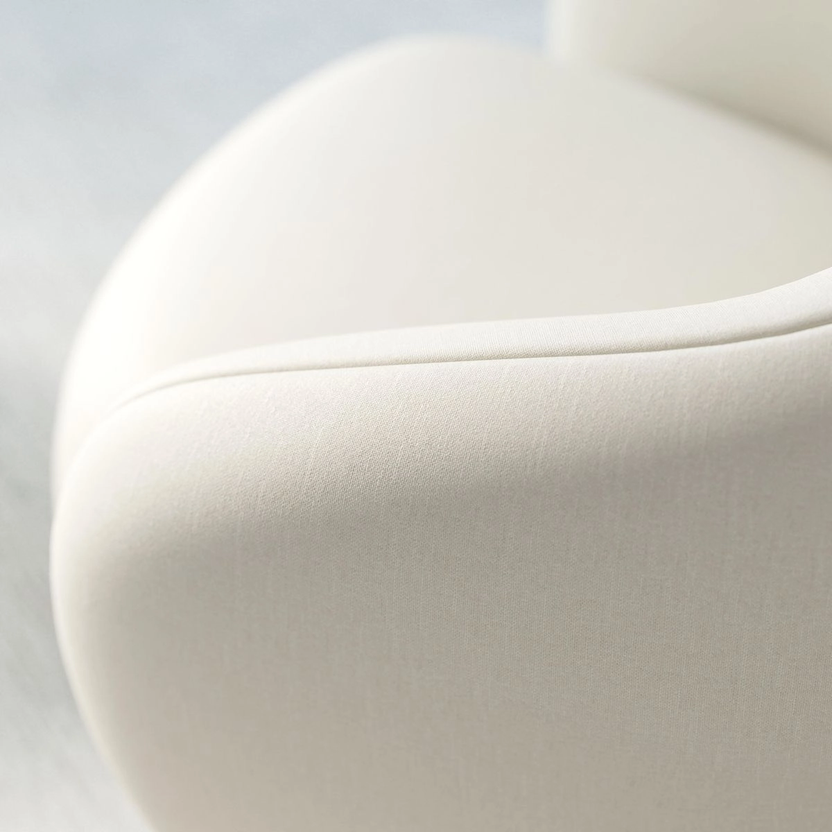 Excel - Romney--Excel - Romney--04-Champagne - 54540361431--Chair_CurvedChair_Detail.jpg