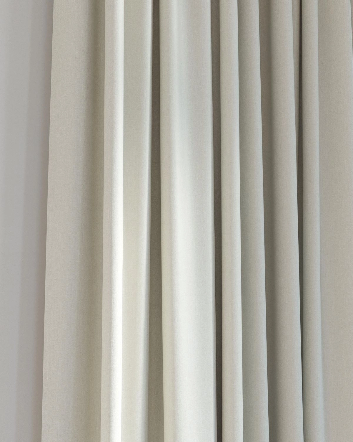 Excel - Romney--Excel - Romney--04-Champagne - 54540361431--Curtain_PuddleCurtain_Detail.jpg
