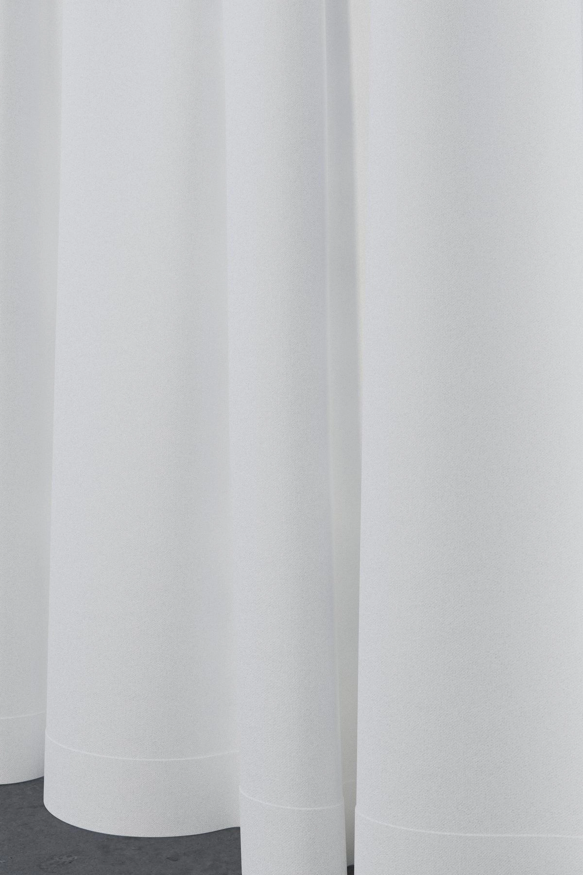 Excel - Romney--Excel - Romney--06-Snow - 54540690061--Curtain_CasualCurtain_Full.jpg