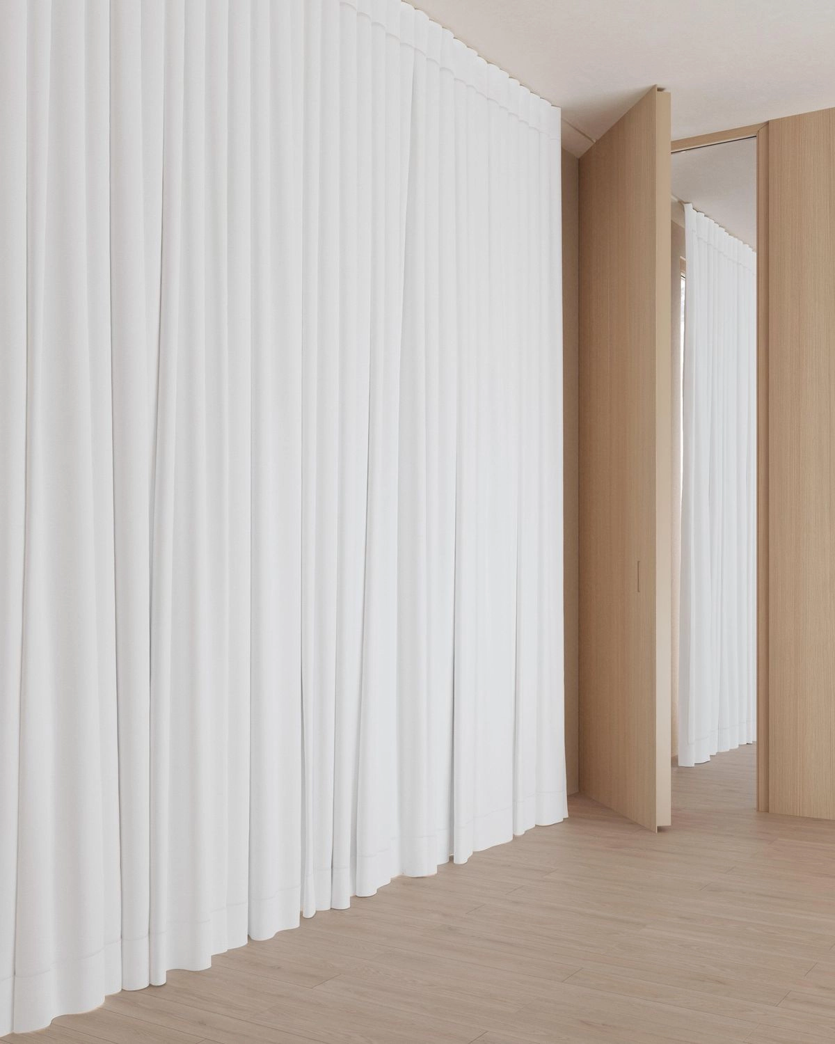 Excel - Romney--Excel - Romney--06-Snow - 54540690061--Curtain_WavedCurtain_Side.jpg