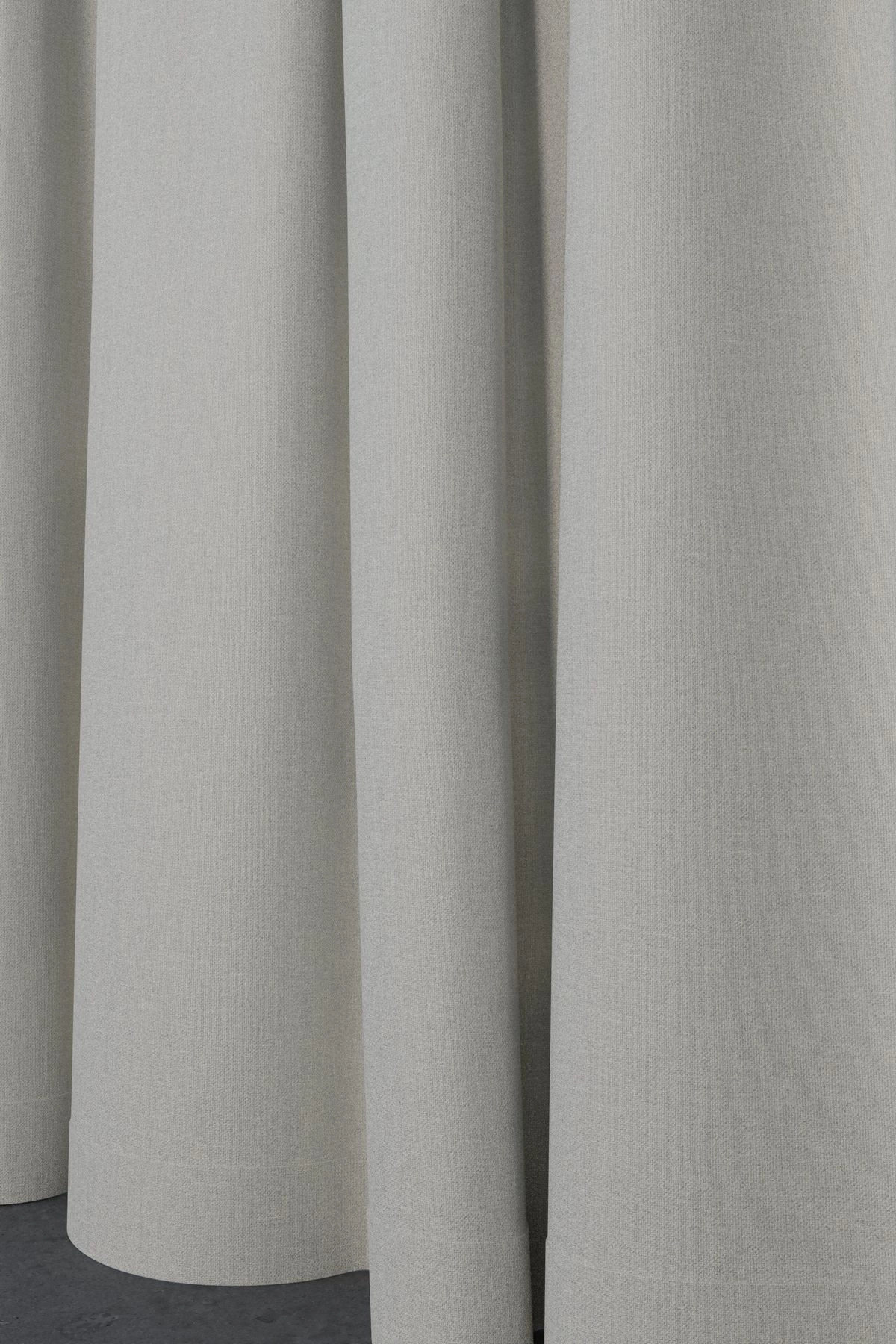 Excel - Romney--Excel - Romney--12-Limestone - 54540641345--Curtain_CasualCurtain_Full.jpg