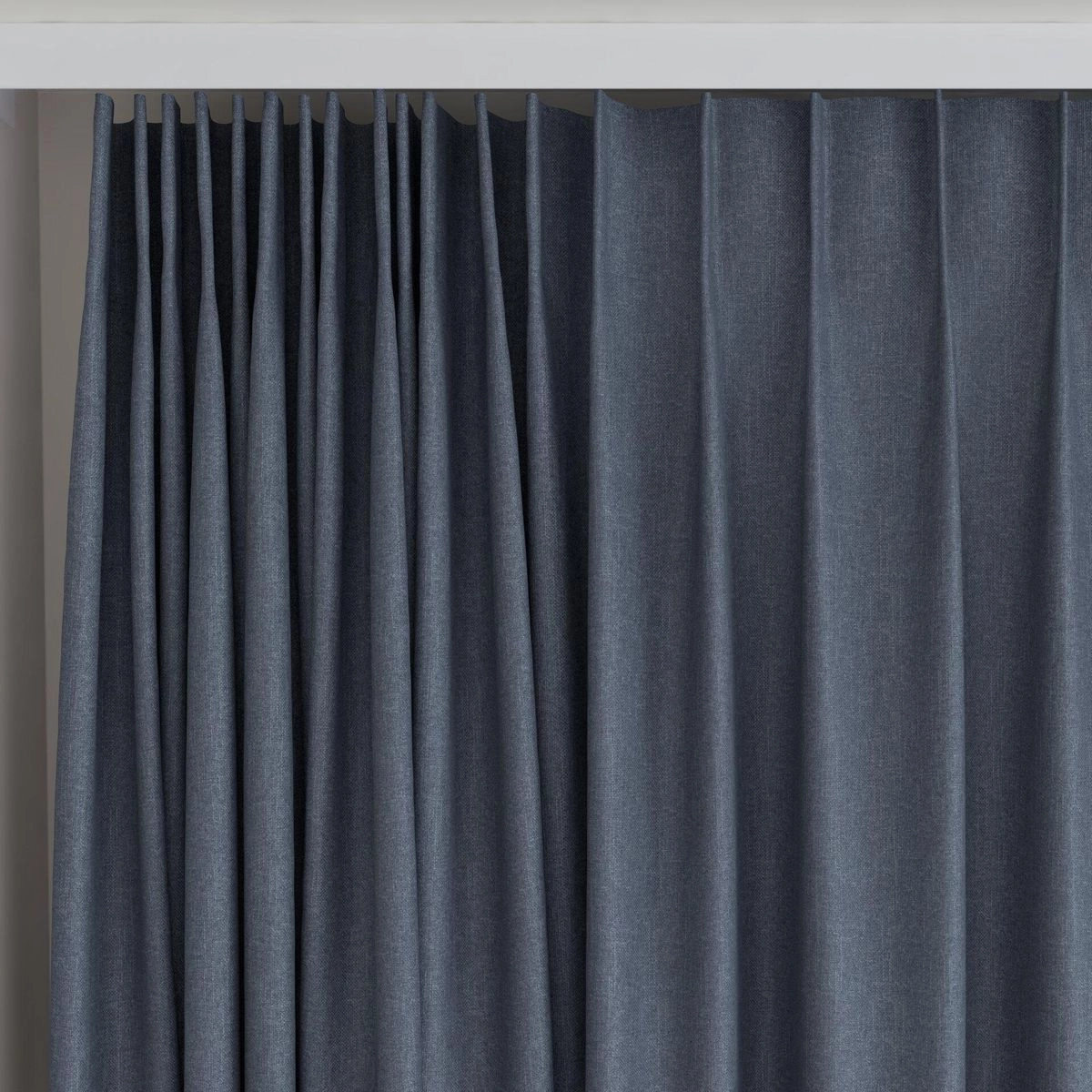 Excel - Romney--Excel - Romney--19-Navy - 54540654649--Curtain_Rail_Top.jpg
