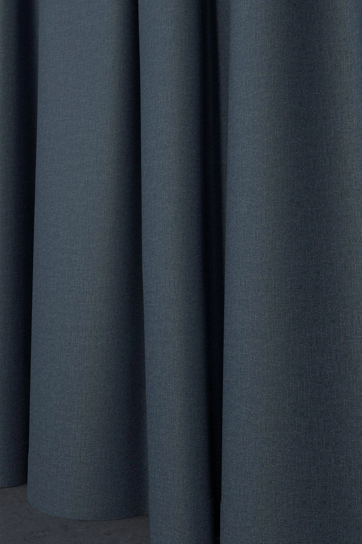 Excel - Romney--Excel - Romney--20-Spruce - 54540654762--Curtain_CasualCurtain_Full.jpg