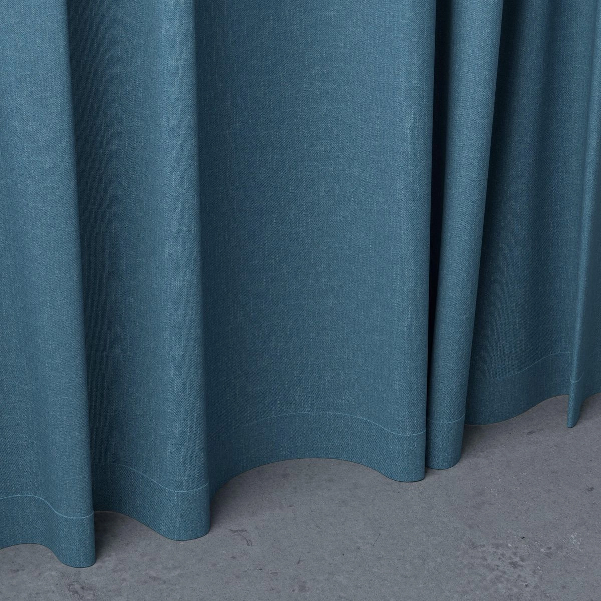 Excel - Romney--Excel - Romney--21-Bluebell - 54540331529--Curtain_CasualCurtain_Bottom.jpg