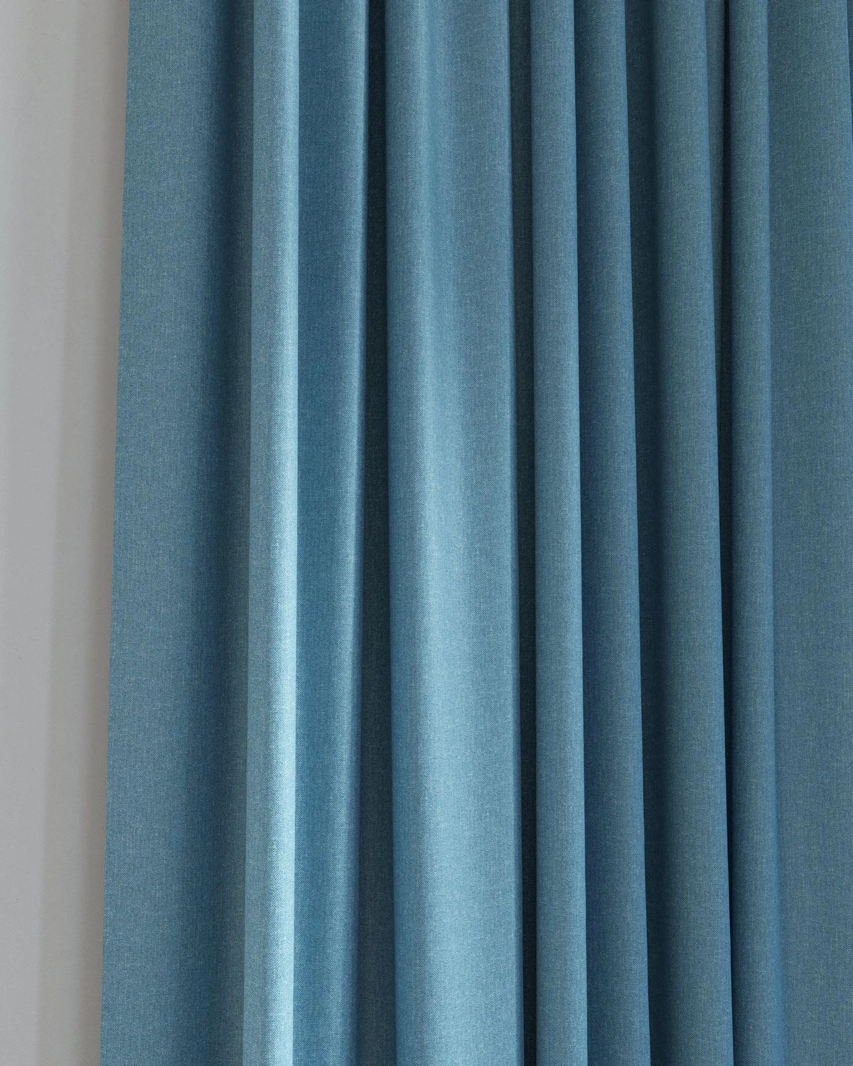 Excel - Romney--Excel - Romney--21-Bluebell - 54540331529--Curtain_PuddleCurtain_Detail.jpg