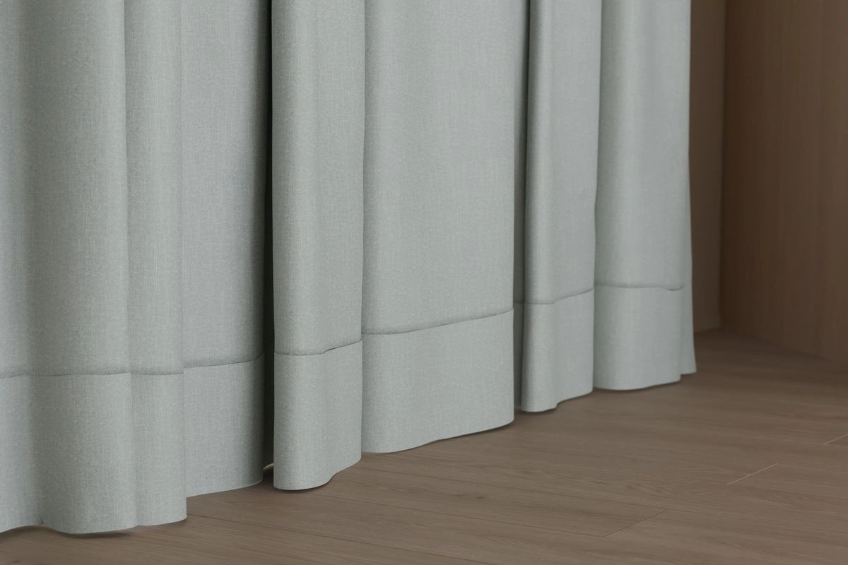 Excel - Romney--Excel - Romney--24-Fog - 54540355937--Curtain_WavedCurtain_Bottom.jpg