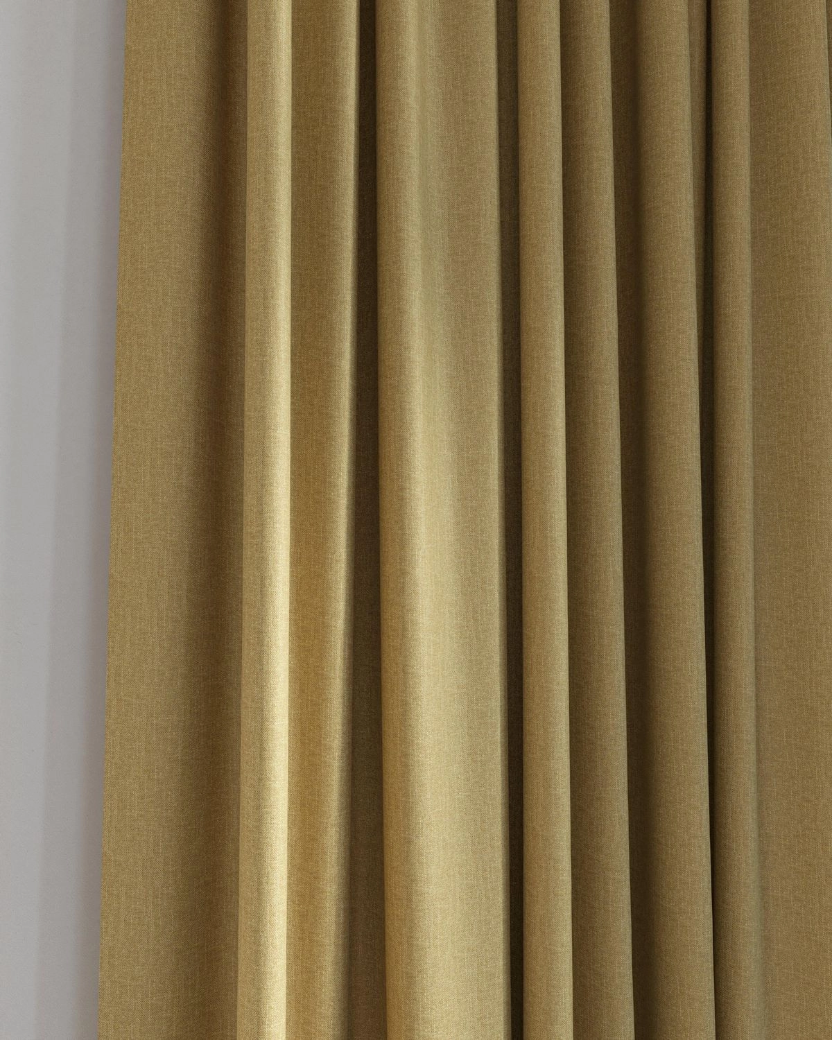 Excel - Romney--Excel - Romney--30-Camel - 54540358130--Curtain_PuddleCurtain_Detail.jpg