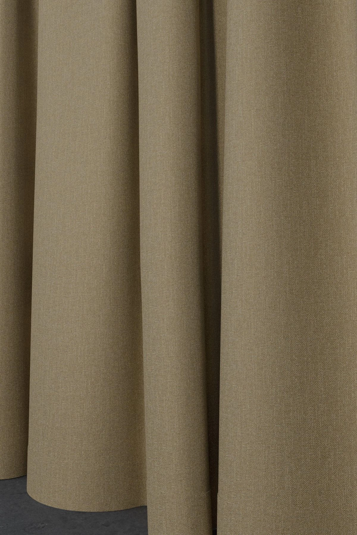 Excel - Romney--Excel - Romney--33-Nugget - 54540614751--Curtain_CasualCurtain_Full.jpg