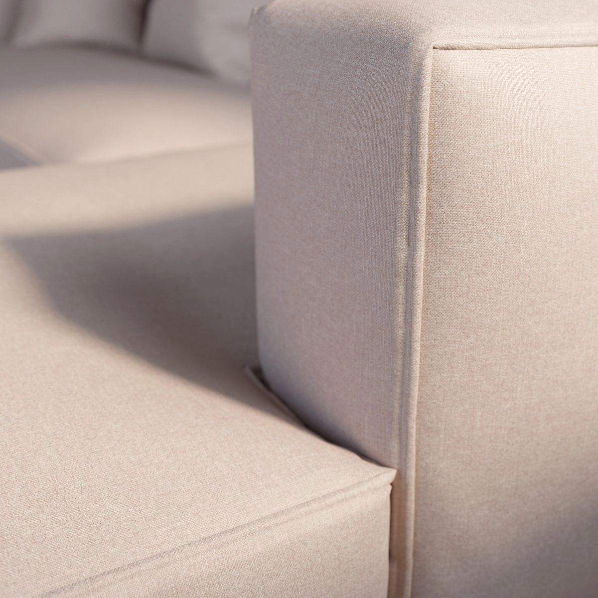 Excel - Romney--Excel - Romney--38-Orchid - 54540672752--Sofa_ModularSofa_Detail.jpg