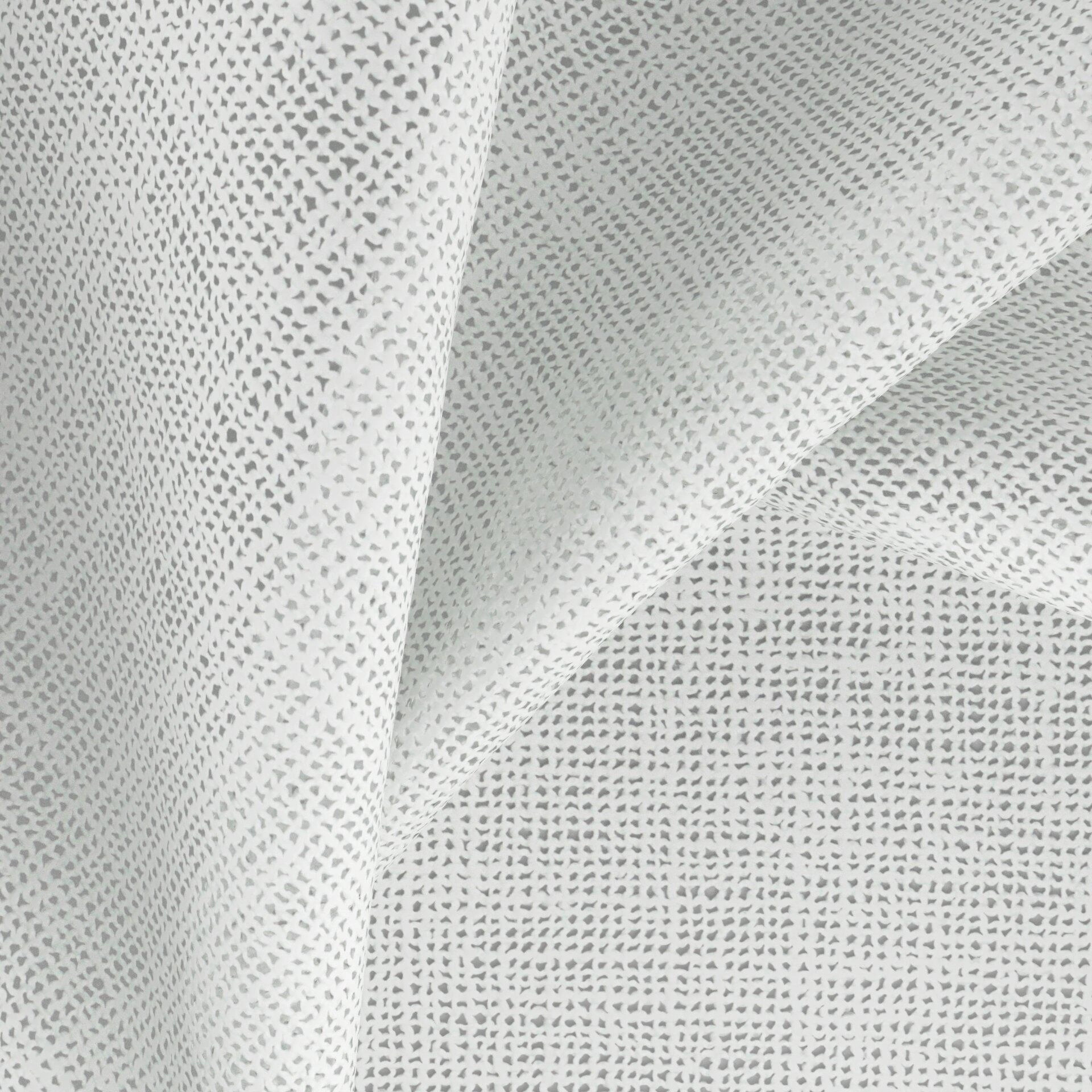 Statement--Statement--08-Snow--CloseUp_TW_CU.jpg
