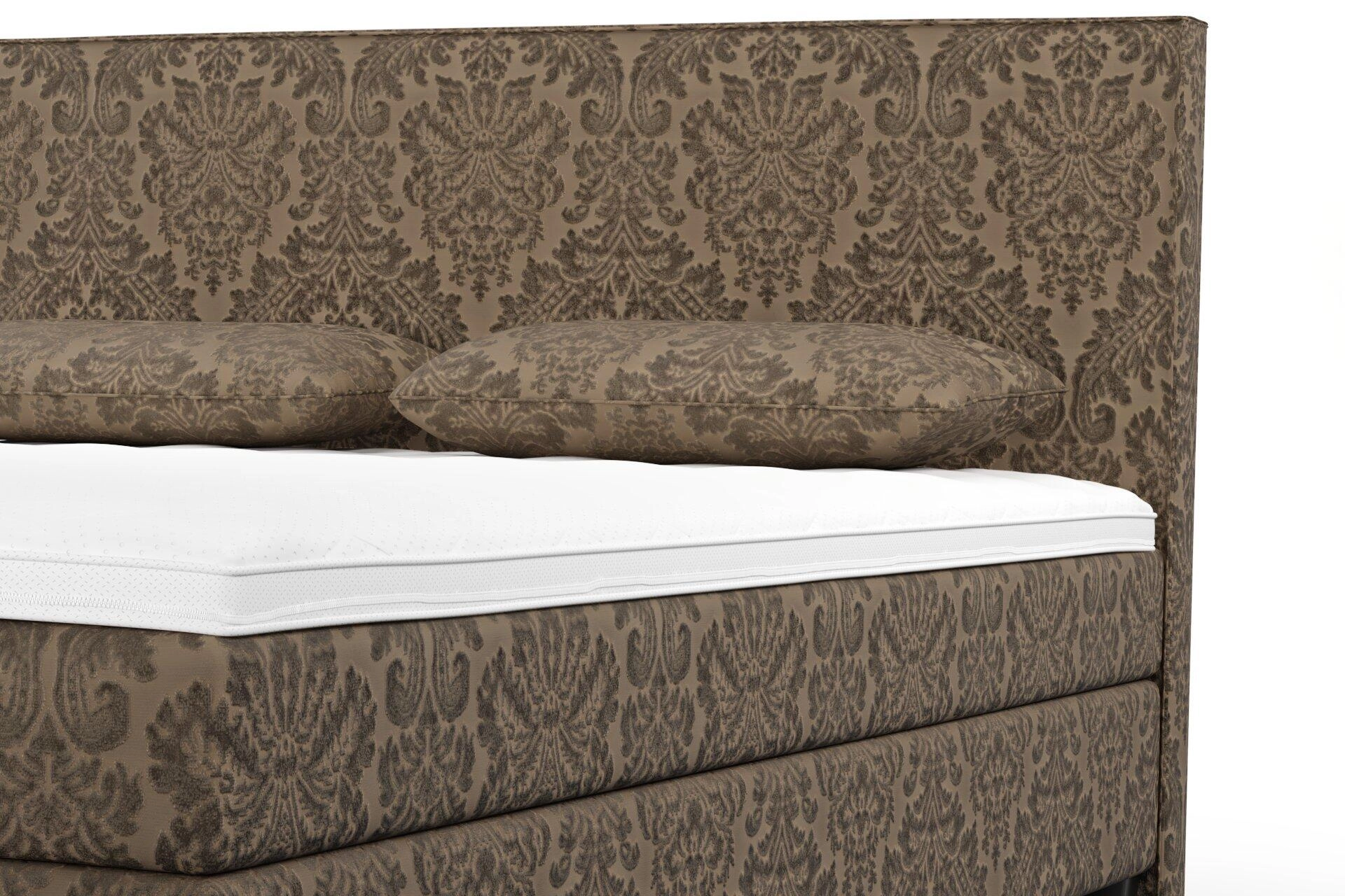 Genova--Gosh--15-Plaza--Bed_Bed_Detail.jpg