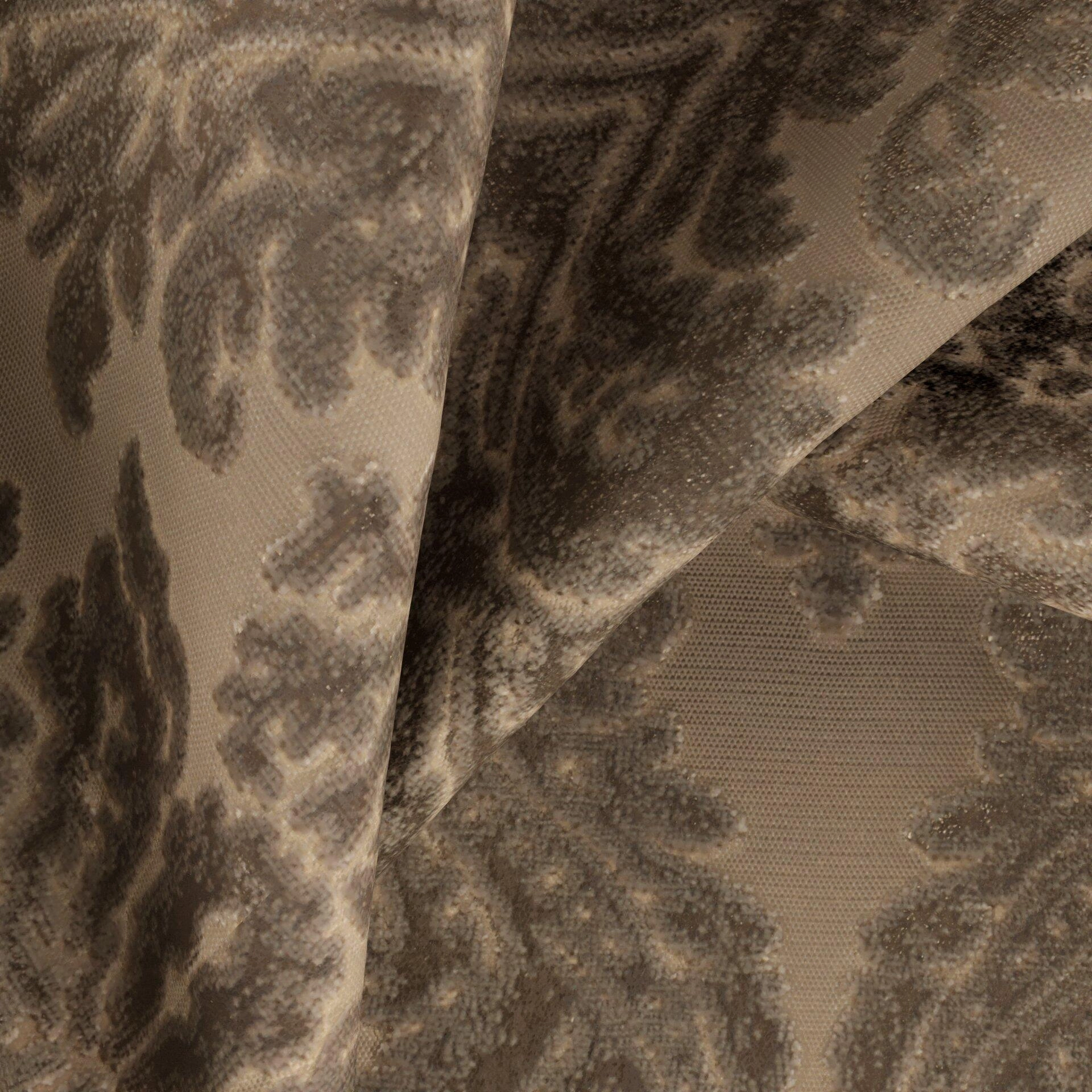 Genova--Gosh--15-Plaza--CloseUp_TW_CU.jpg