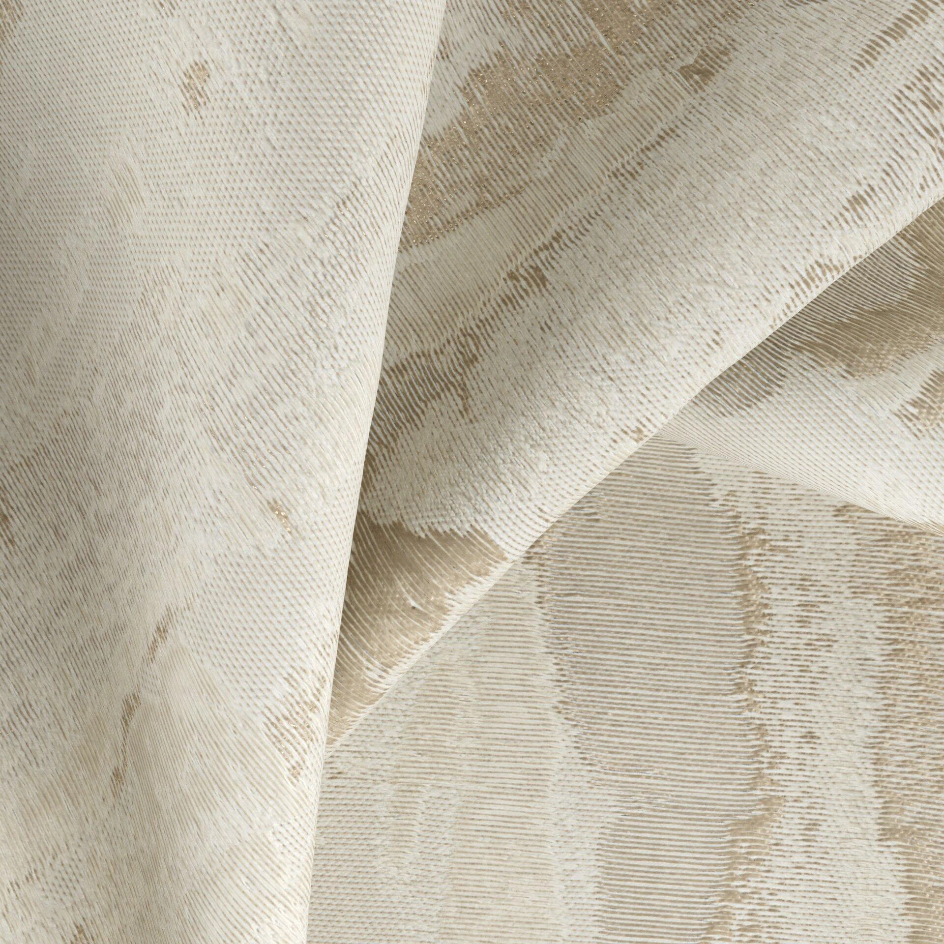 Jubilea  Jager  04 Ivory  CloseUp_TW_CU.jpg