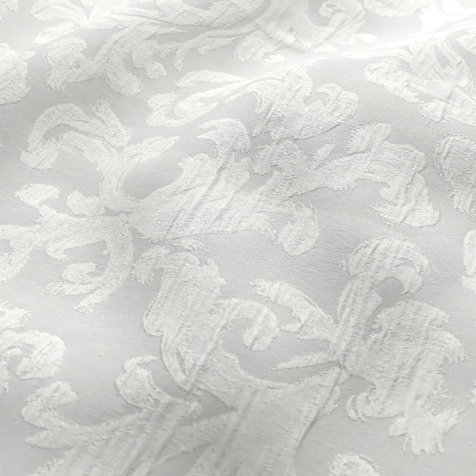 Jubilea  Juleste  01 Silver  Wrinkeled_WR_CloseUp.jpg